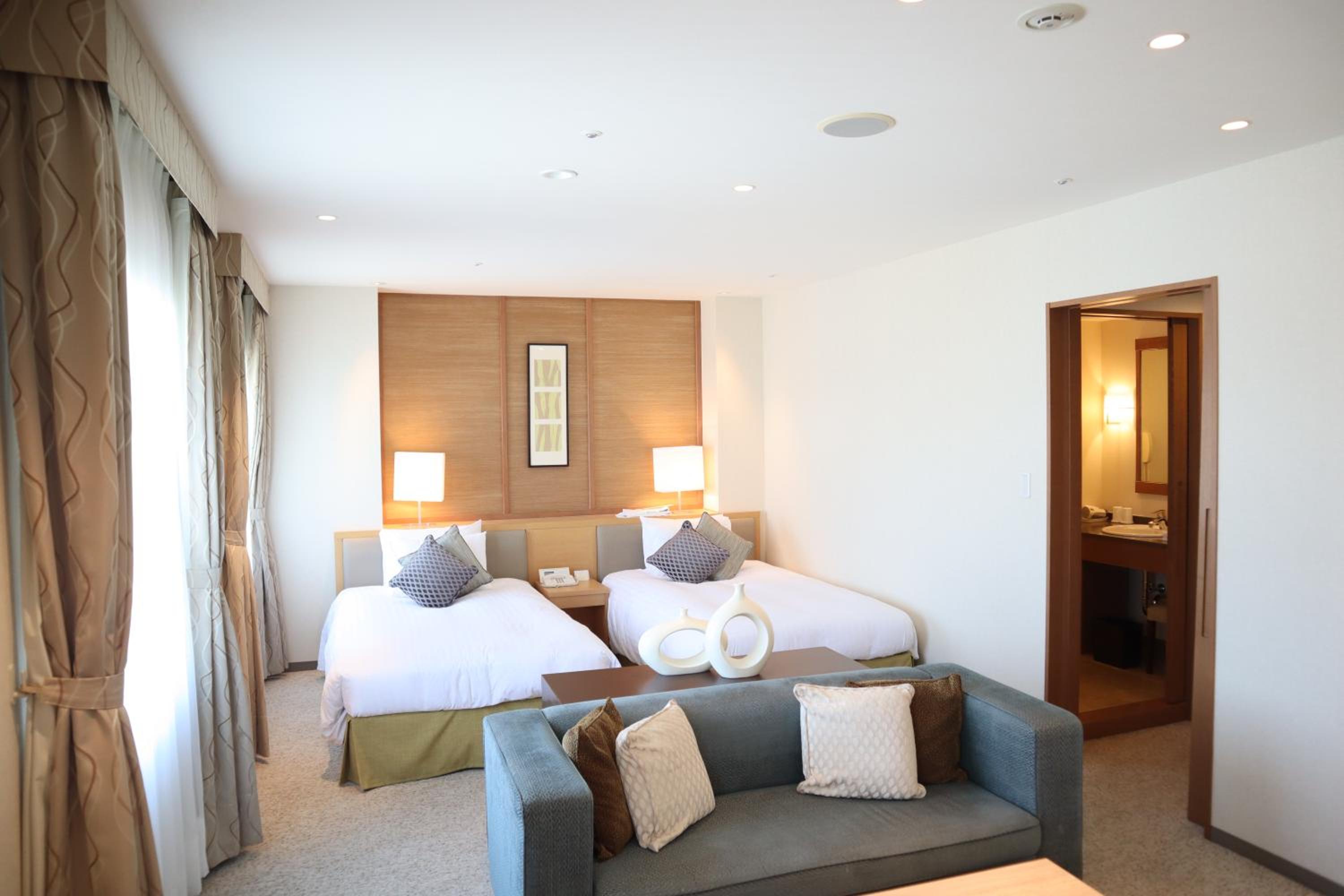 Deluxe Twin Room with Mt.Fuji View - Non-Smoking - Photo 16