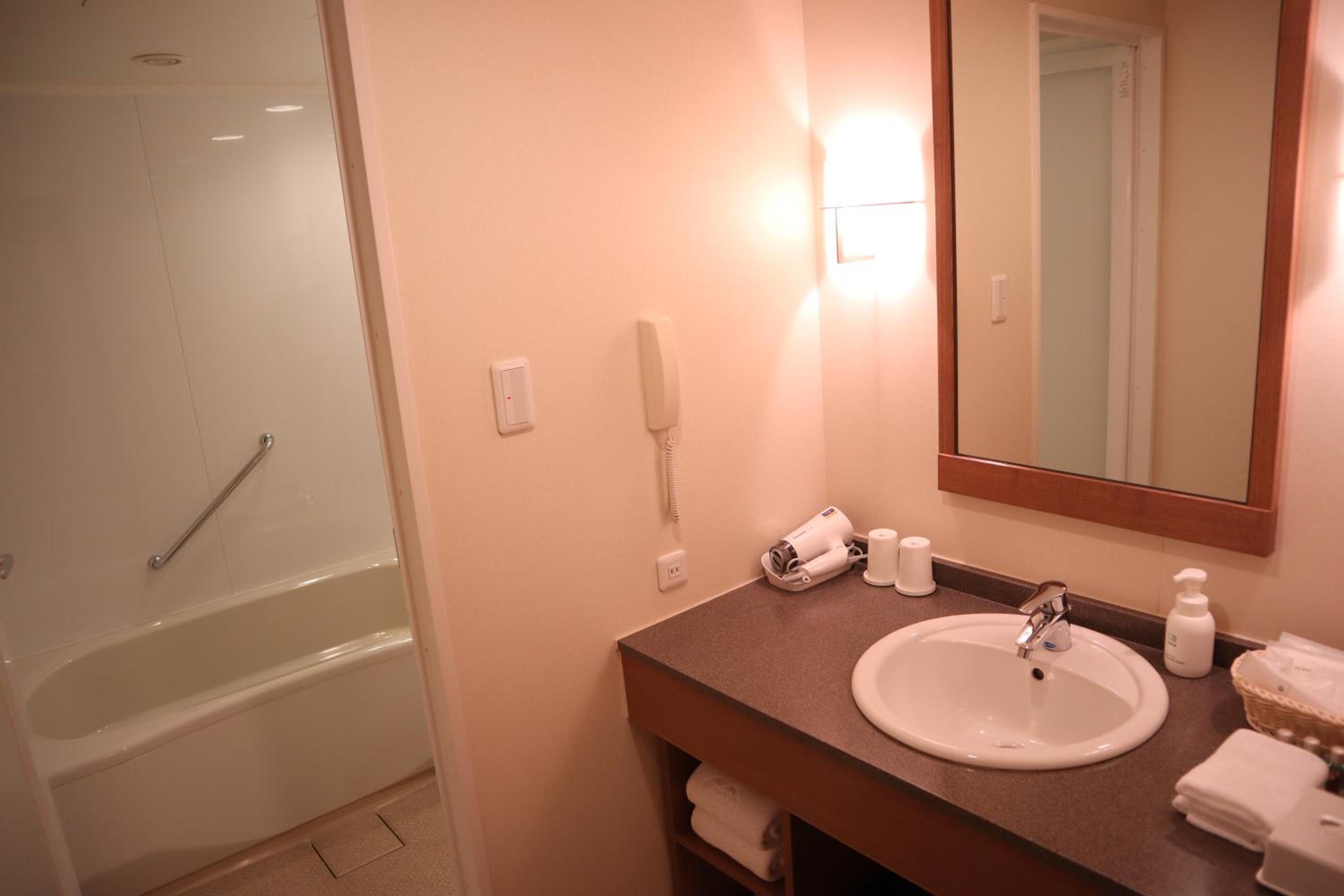 Deluxe Twin Room with Mt.Fuji View - Non-Smoking - Photo 15