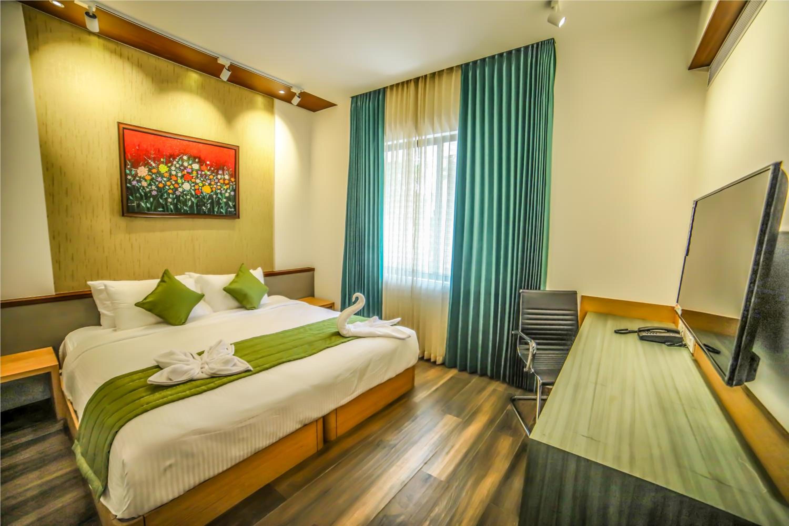 Deluxe King Room