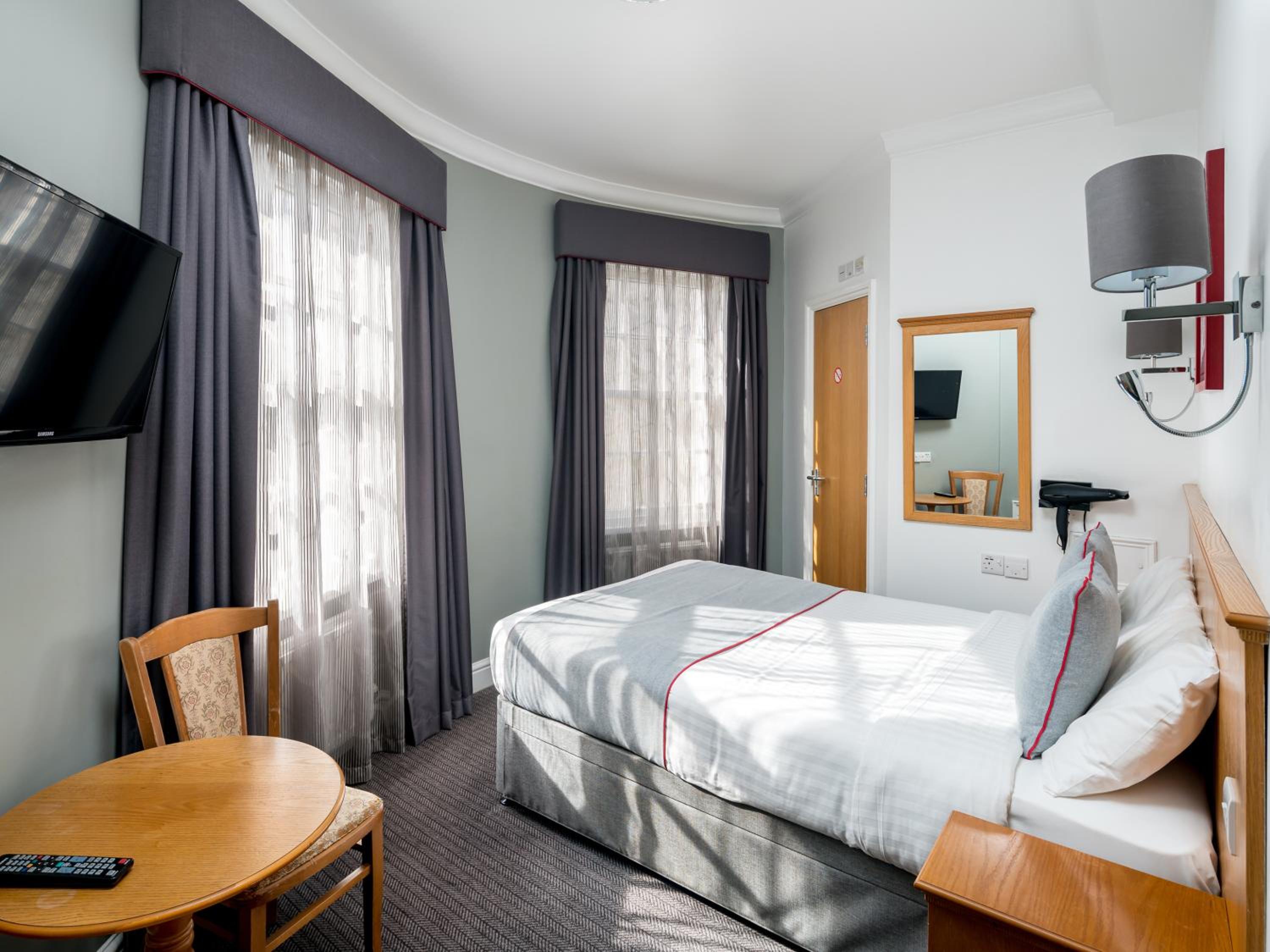 Standard Double Room photo 2