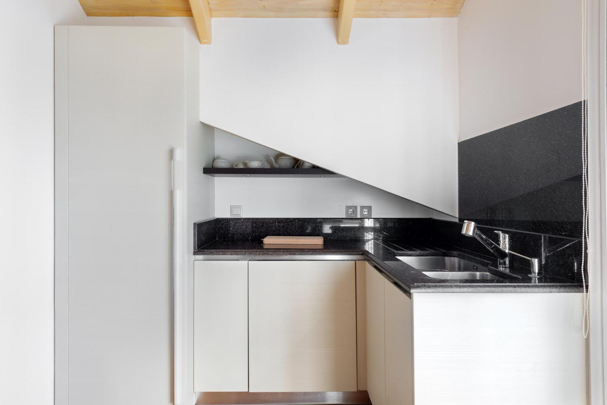 Two-Bedroom Apartment - Photo 35