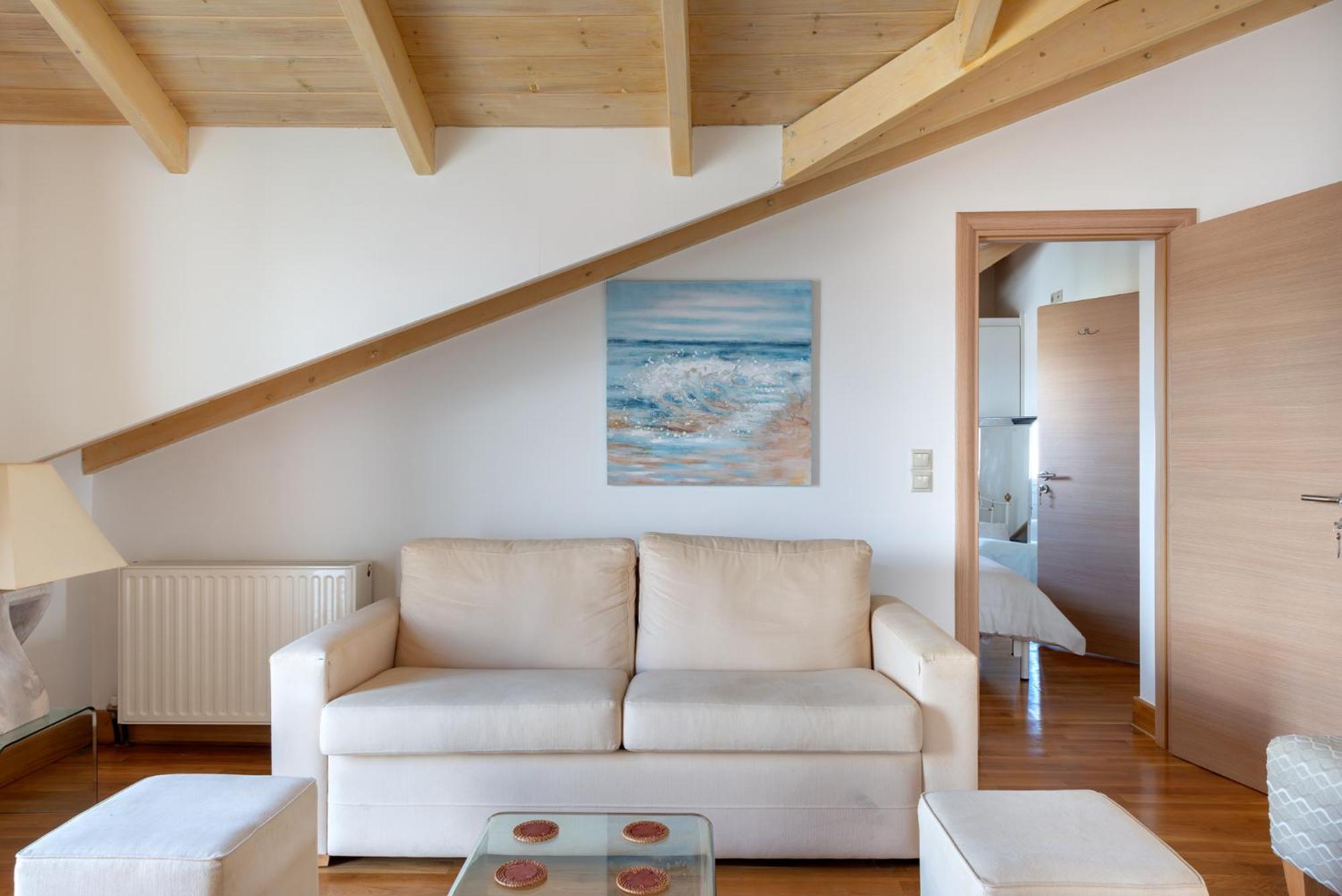 Two-Bedroom Apartment - Photo 24