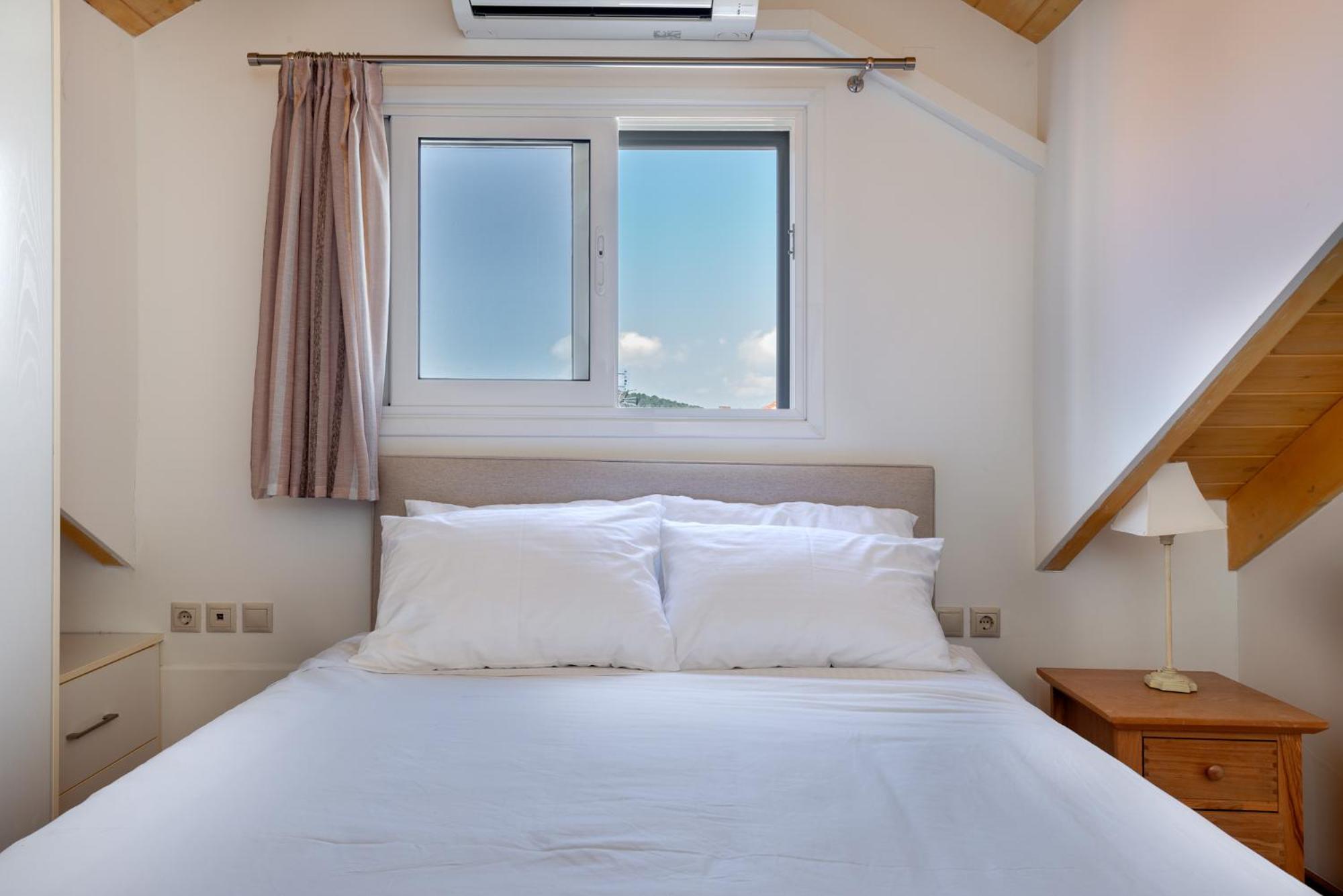 Two-Bedroom Apartment - Photo 7
