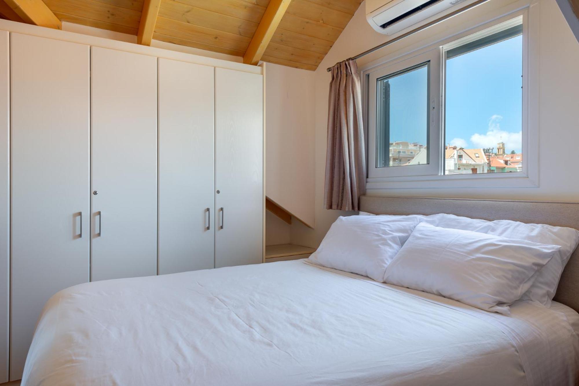 Two-Bedroom Apartment - Photo 23