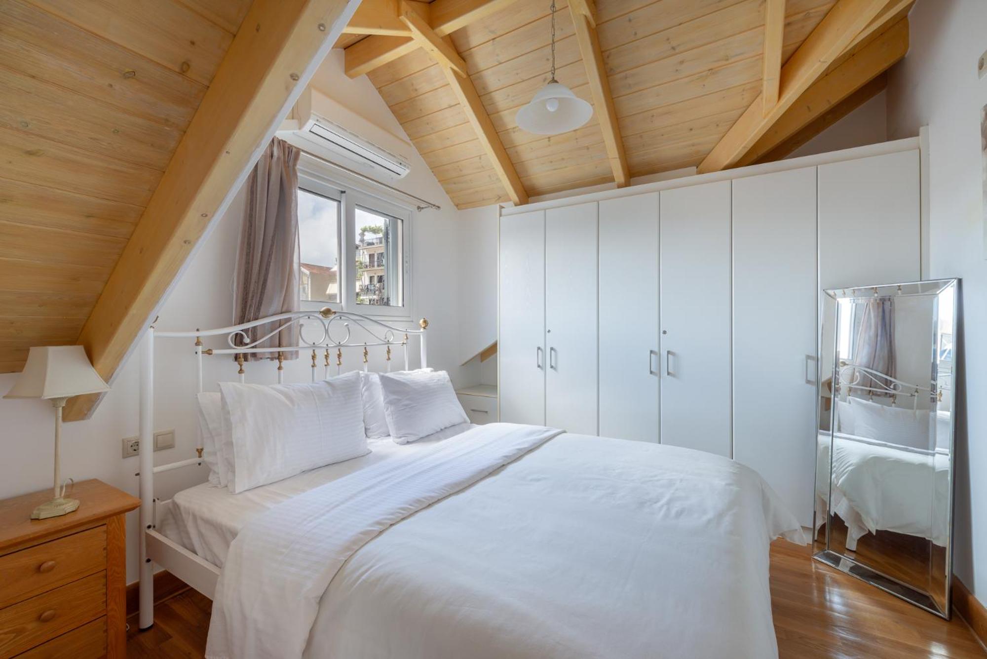 Two-Bedroom Apartment - Photo 1