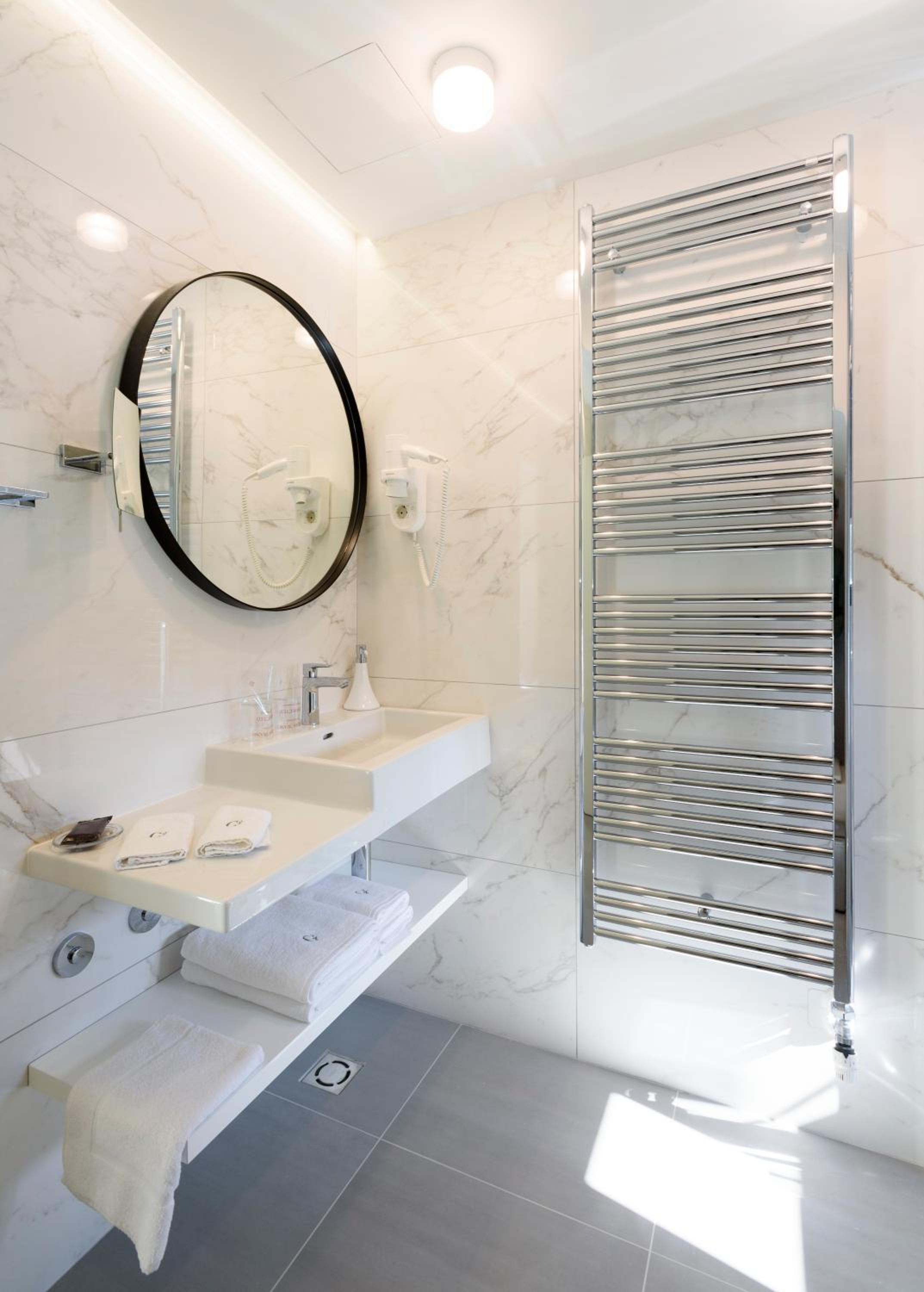 Standard Double Room - Photo 5