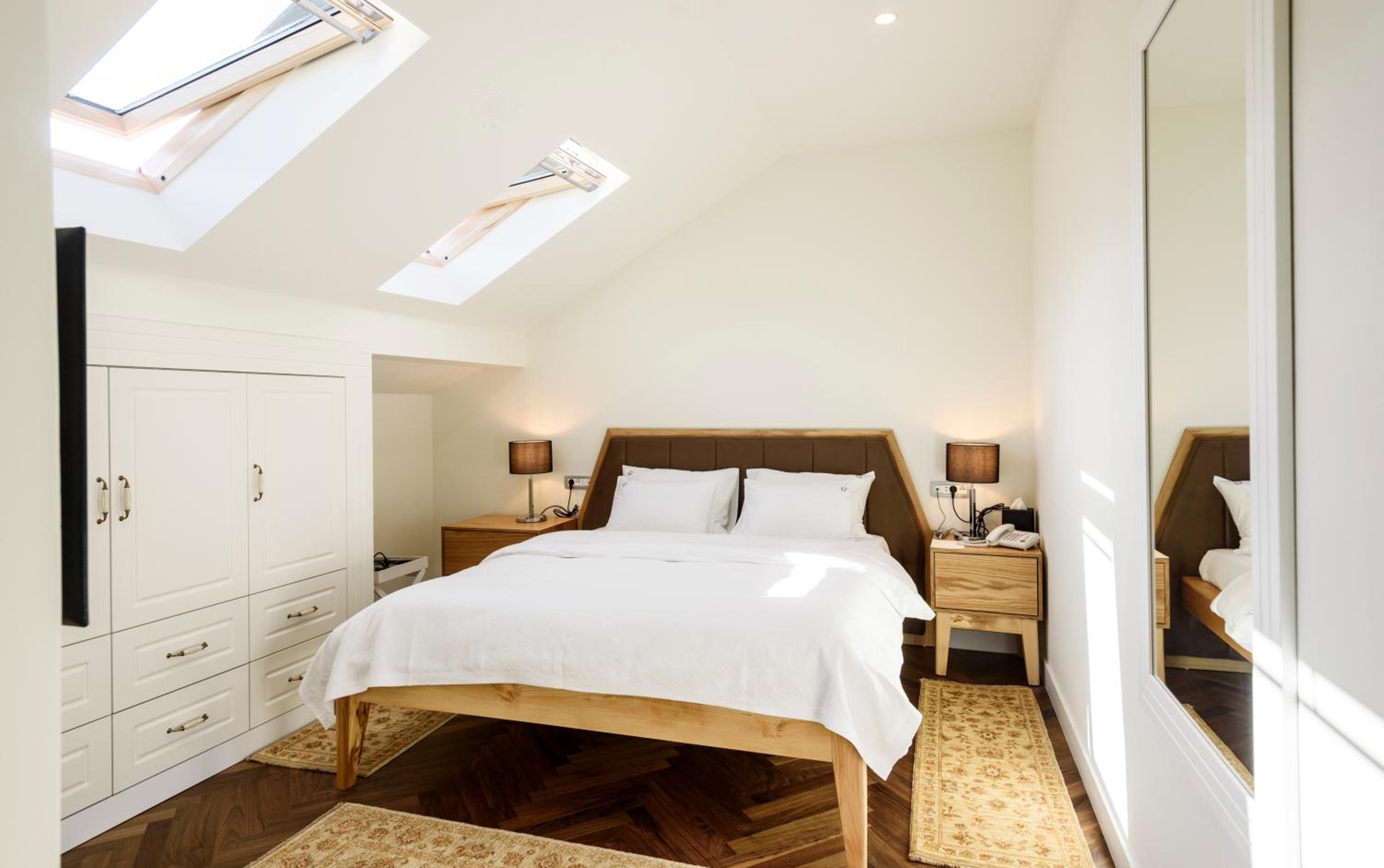 Standard Double Room - Photo 4