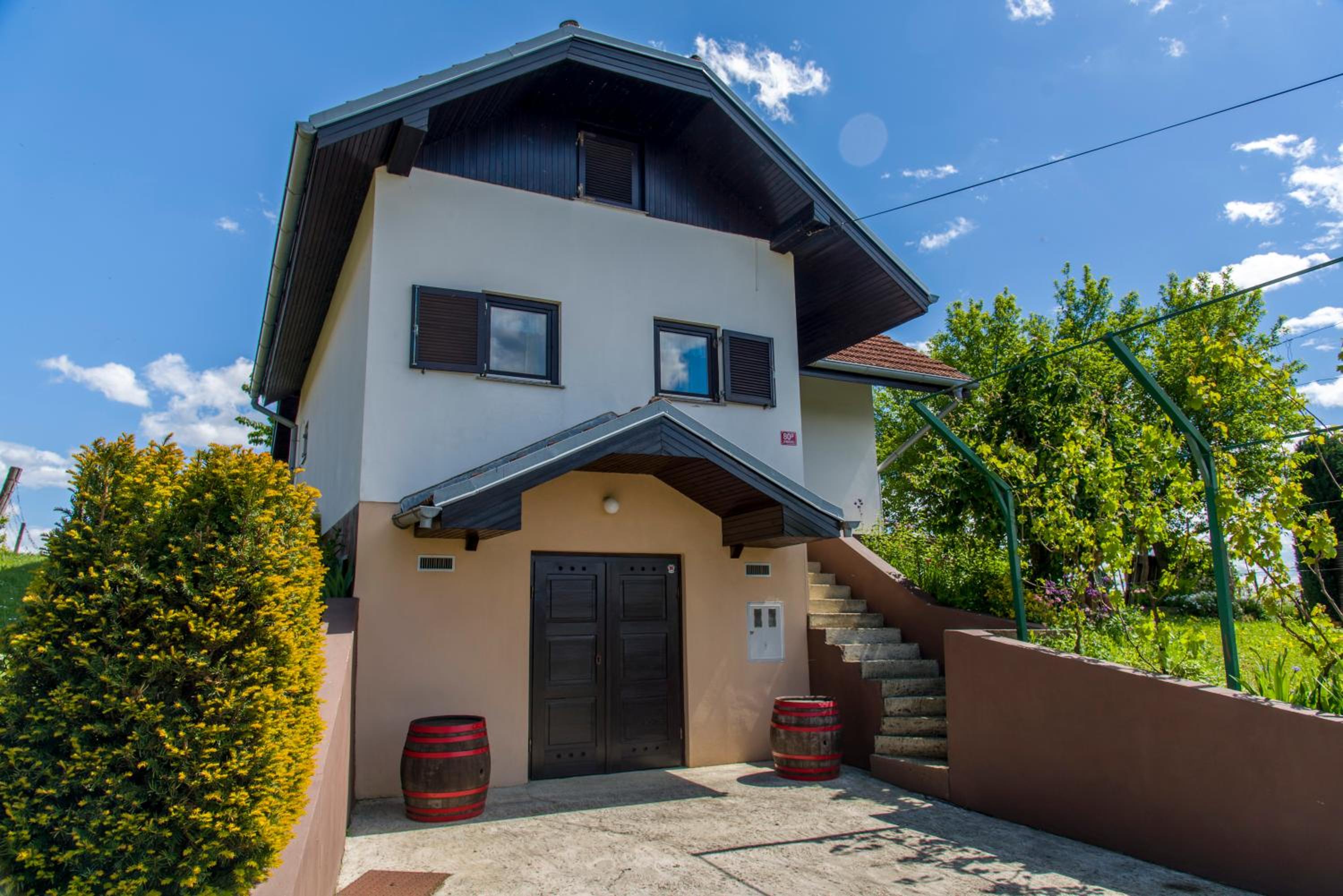 Two-Bedroom House photo 2