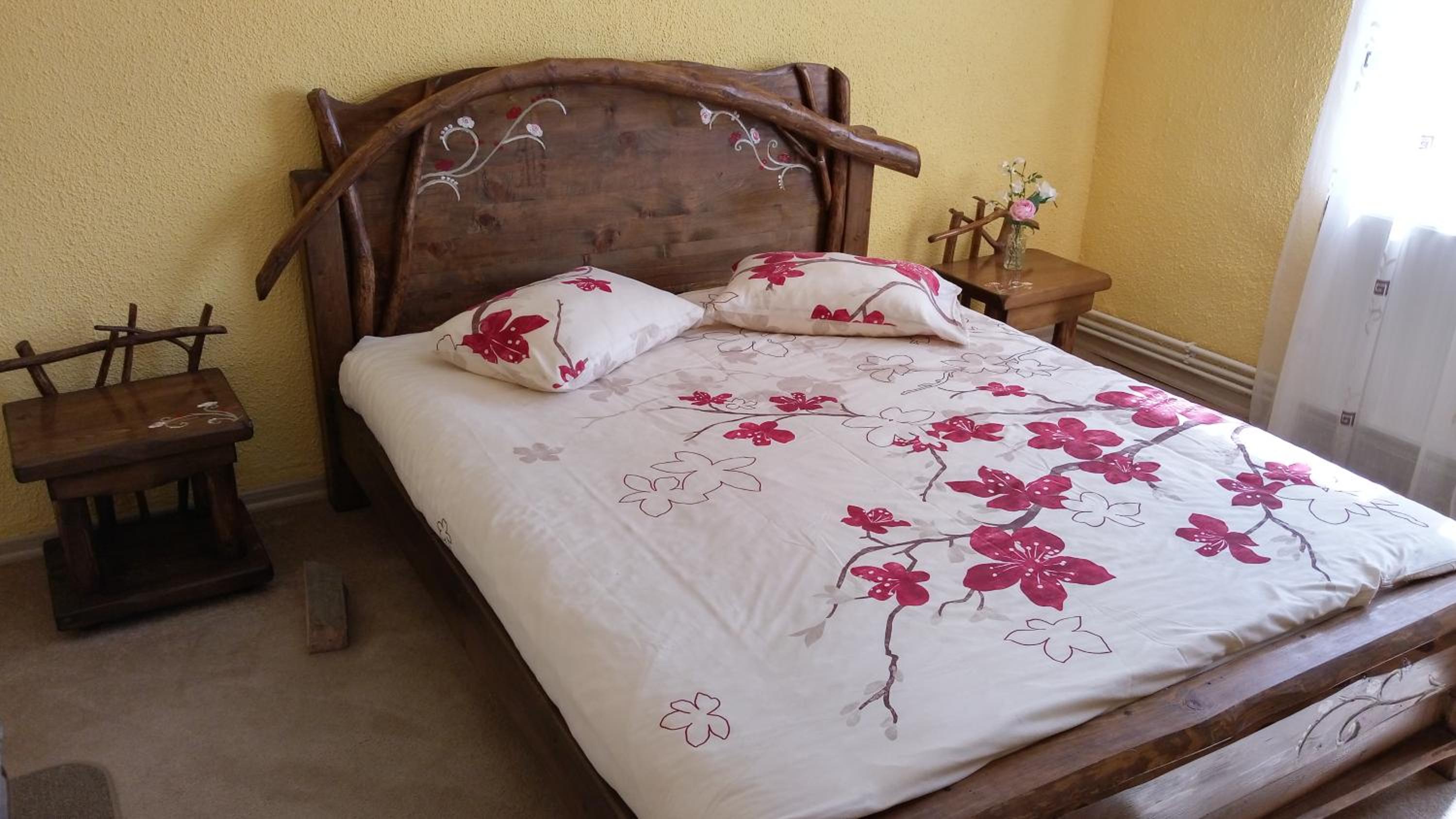 Standard Double Room with Shared Bathroom photo 3