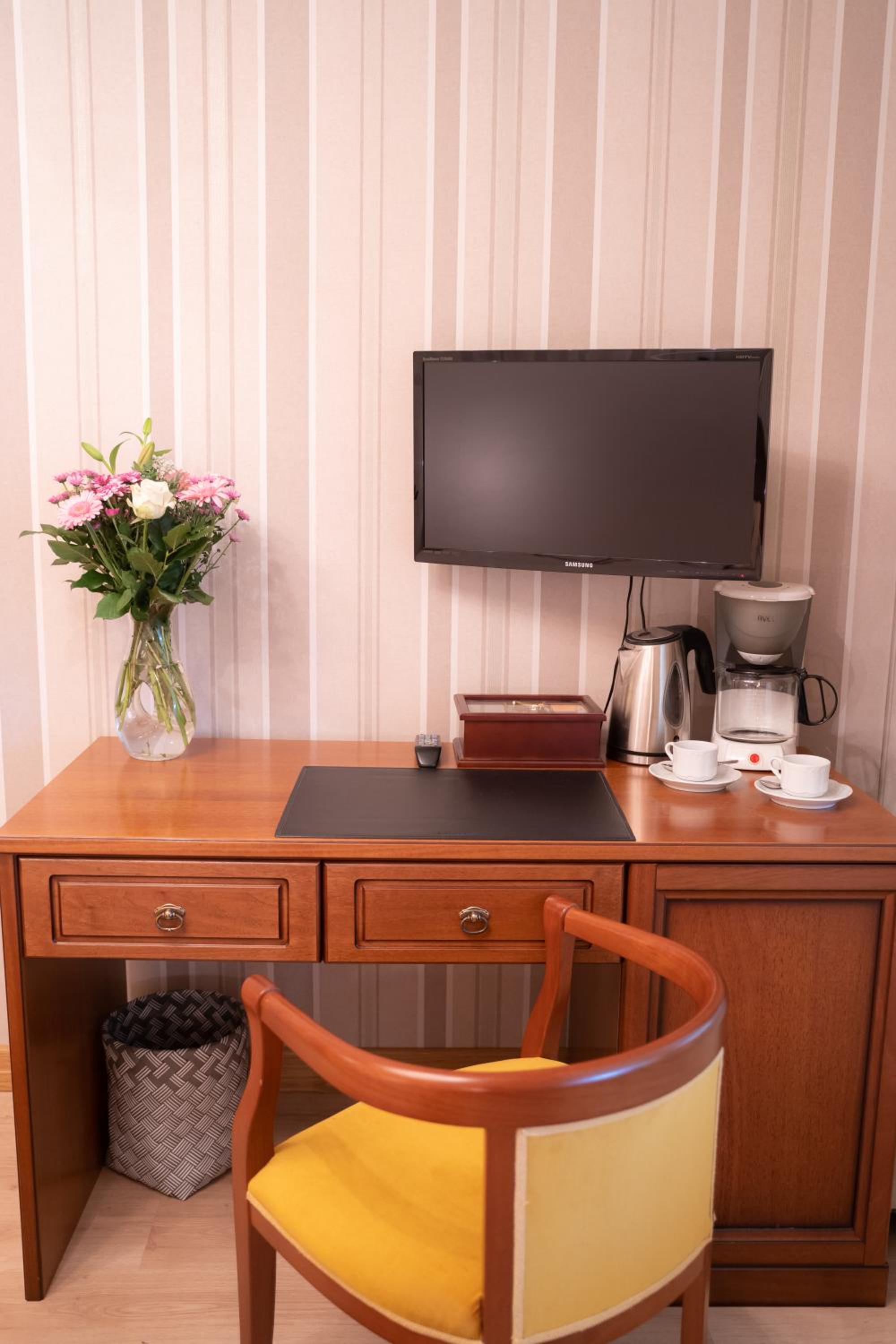 Large Double Room photo 3