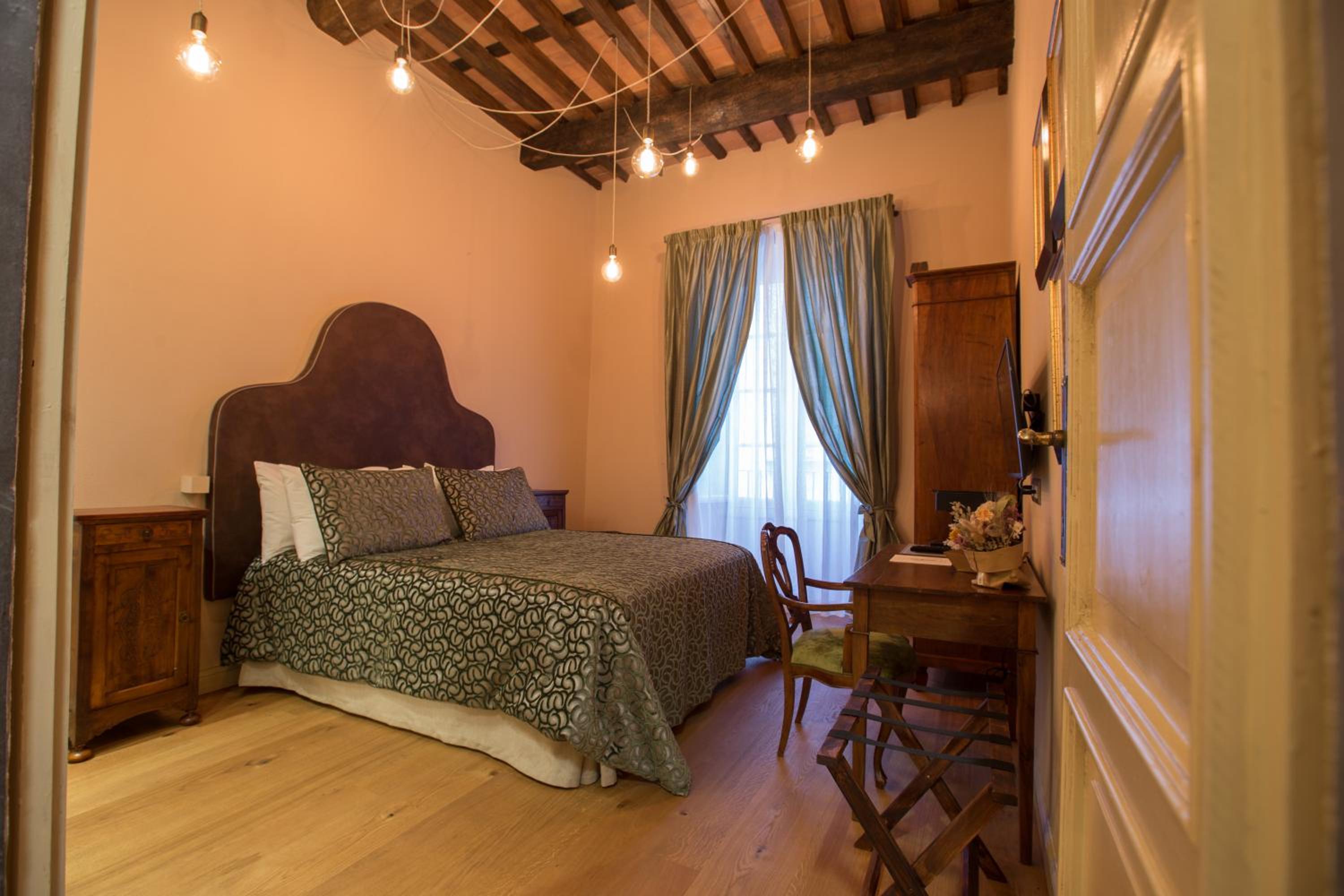 Double Room - Photo 2