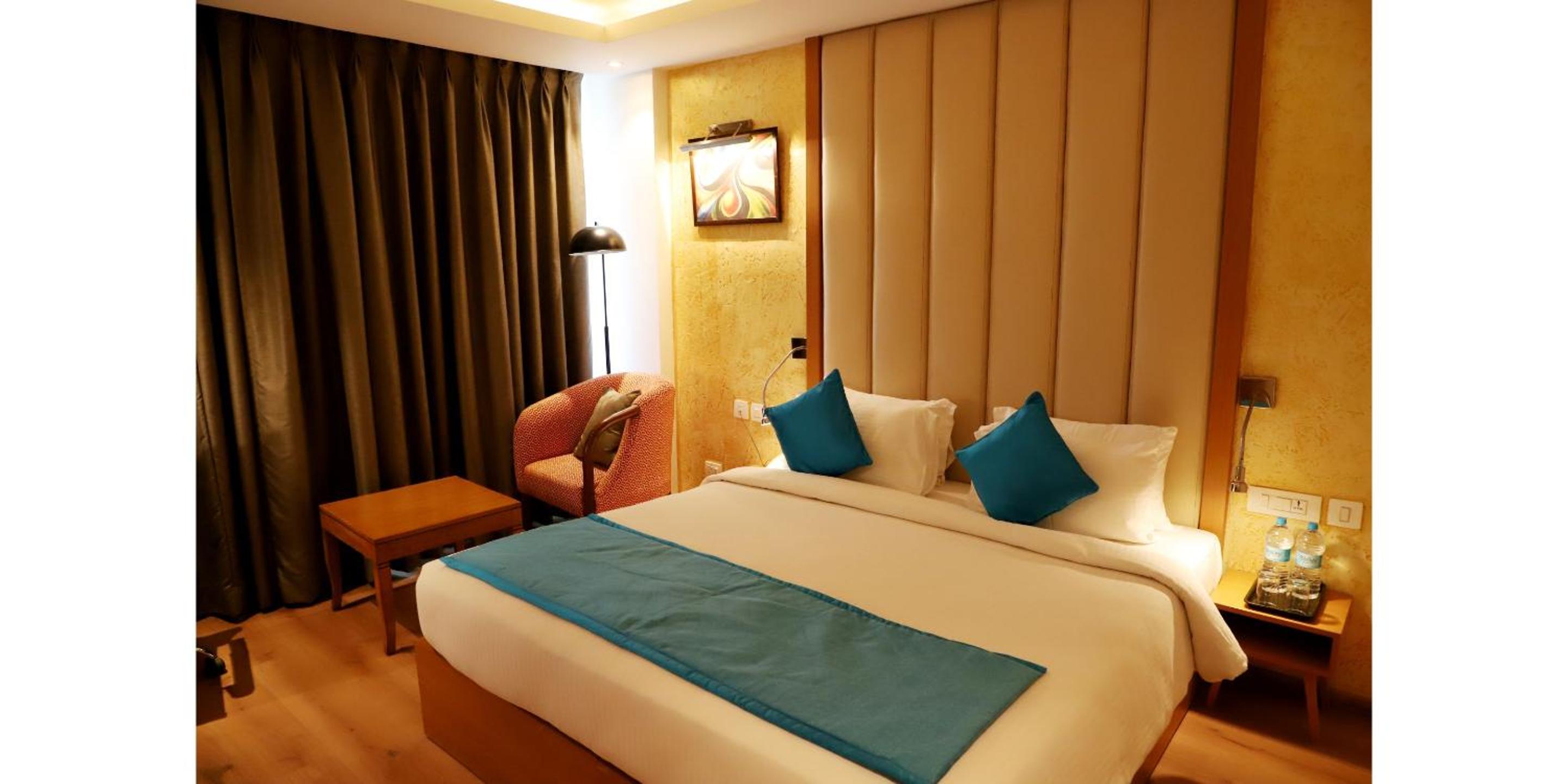 Standard King Room with 10% discount on F&B - Photo 9