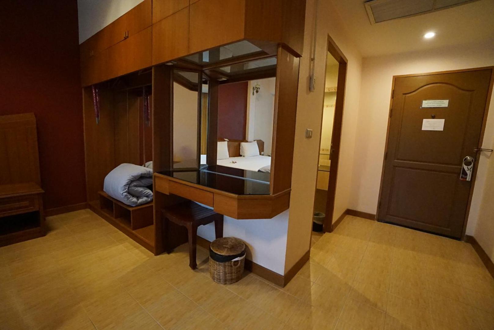 Superior Double or Twin Room photo 3