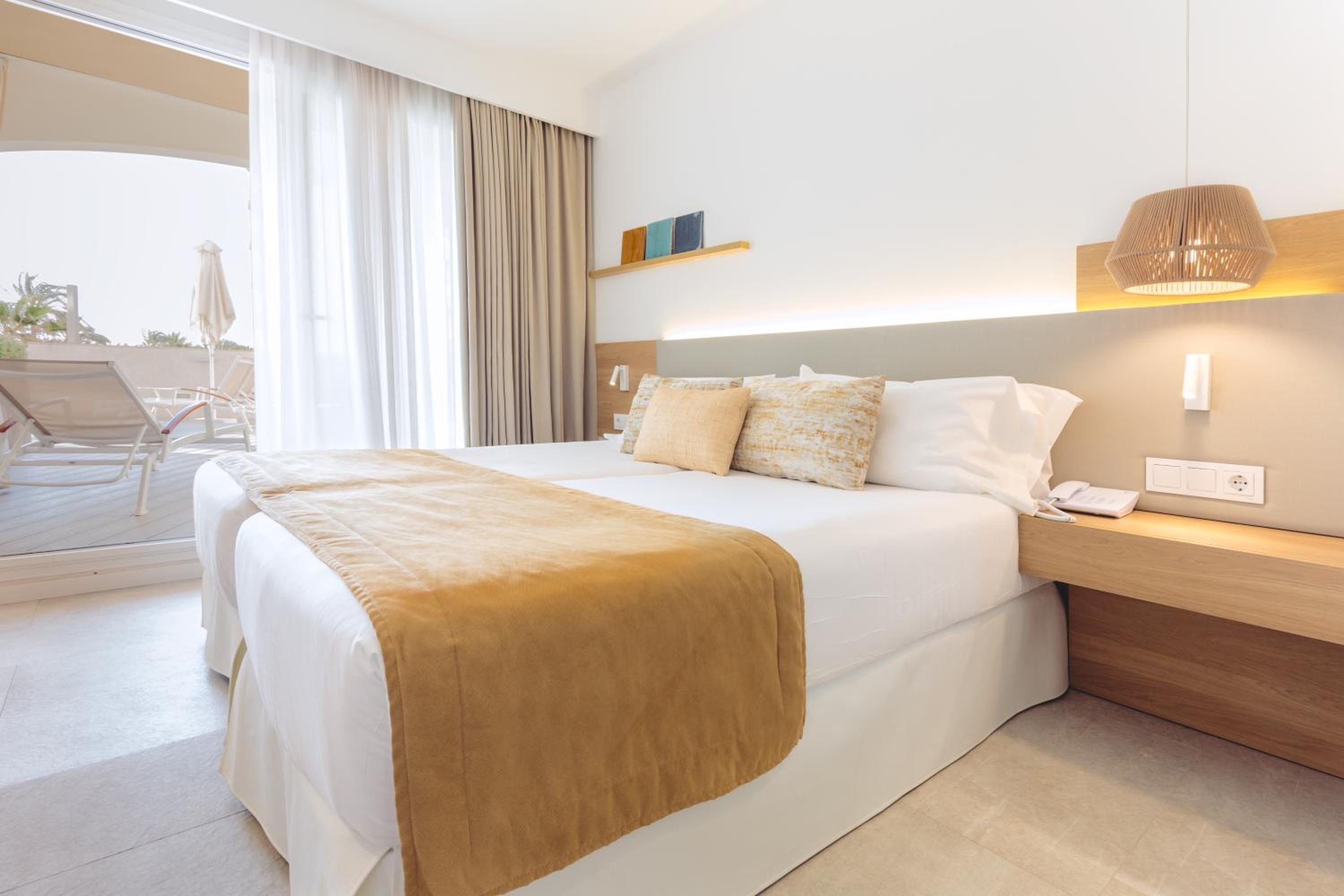 Superior Double Room - Photo 1