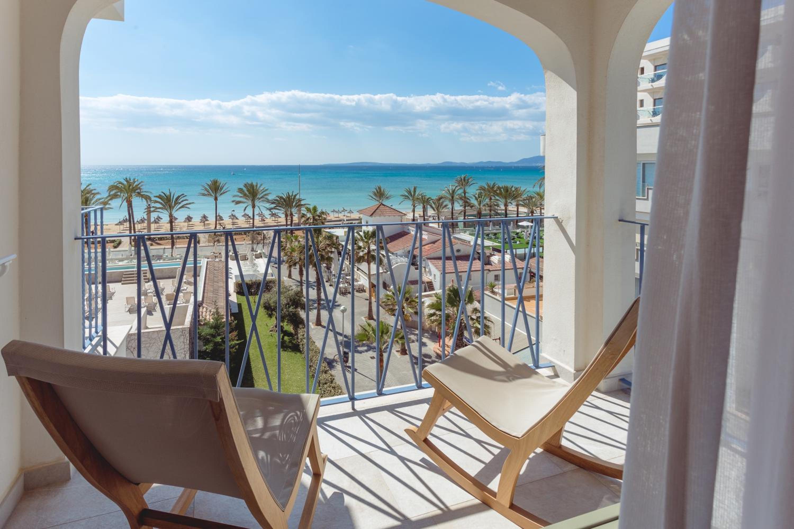 Superior Double Room with direct Sea View- 2 Beds - Photo 4