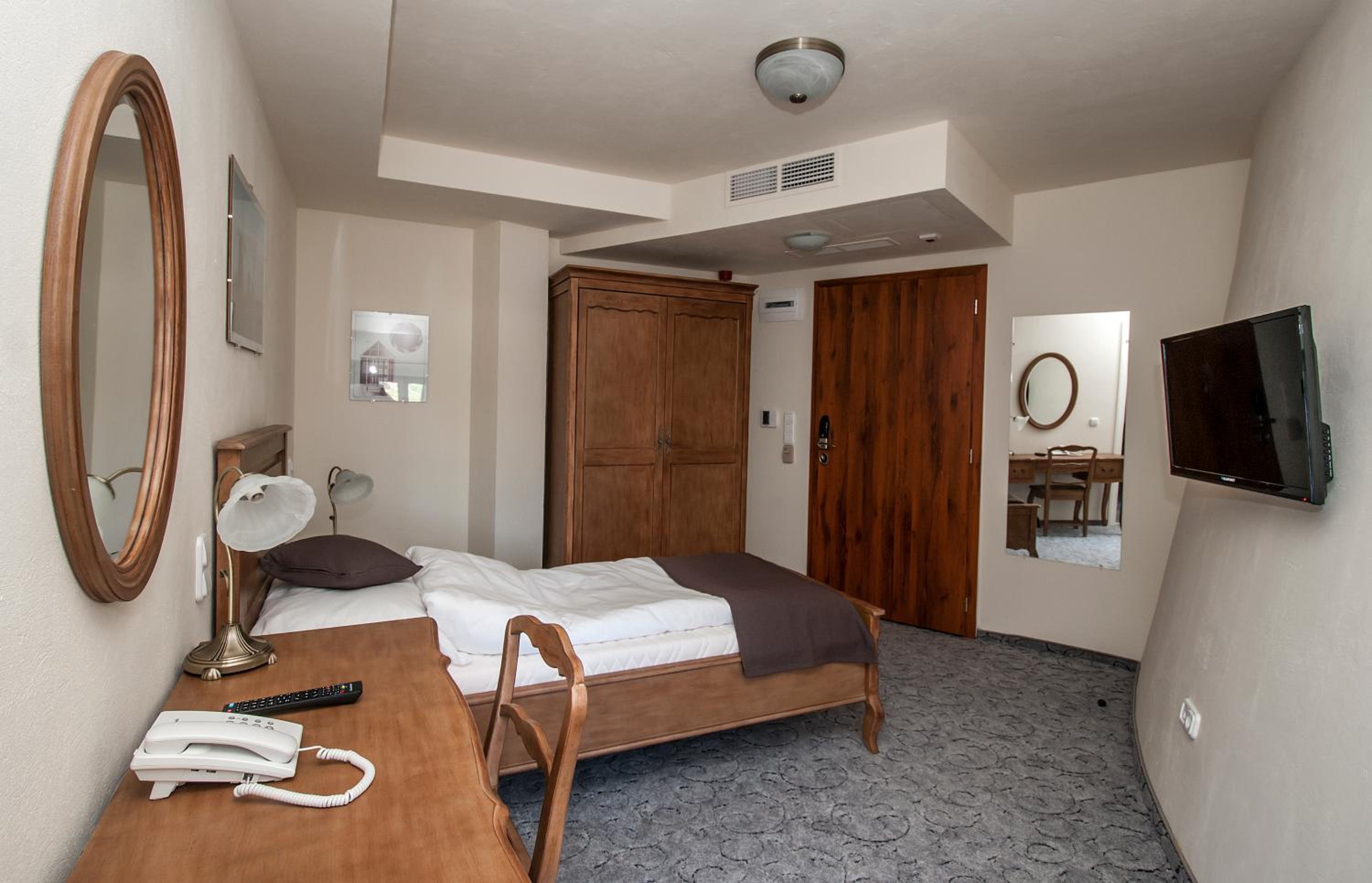 Single Room photo 1