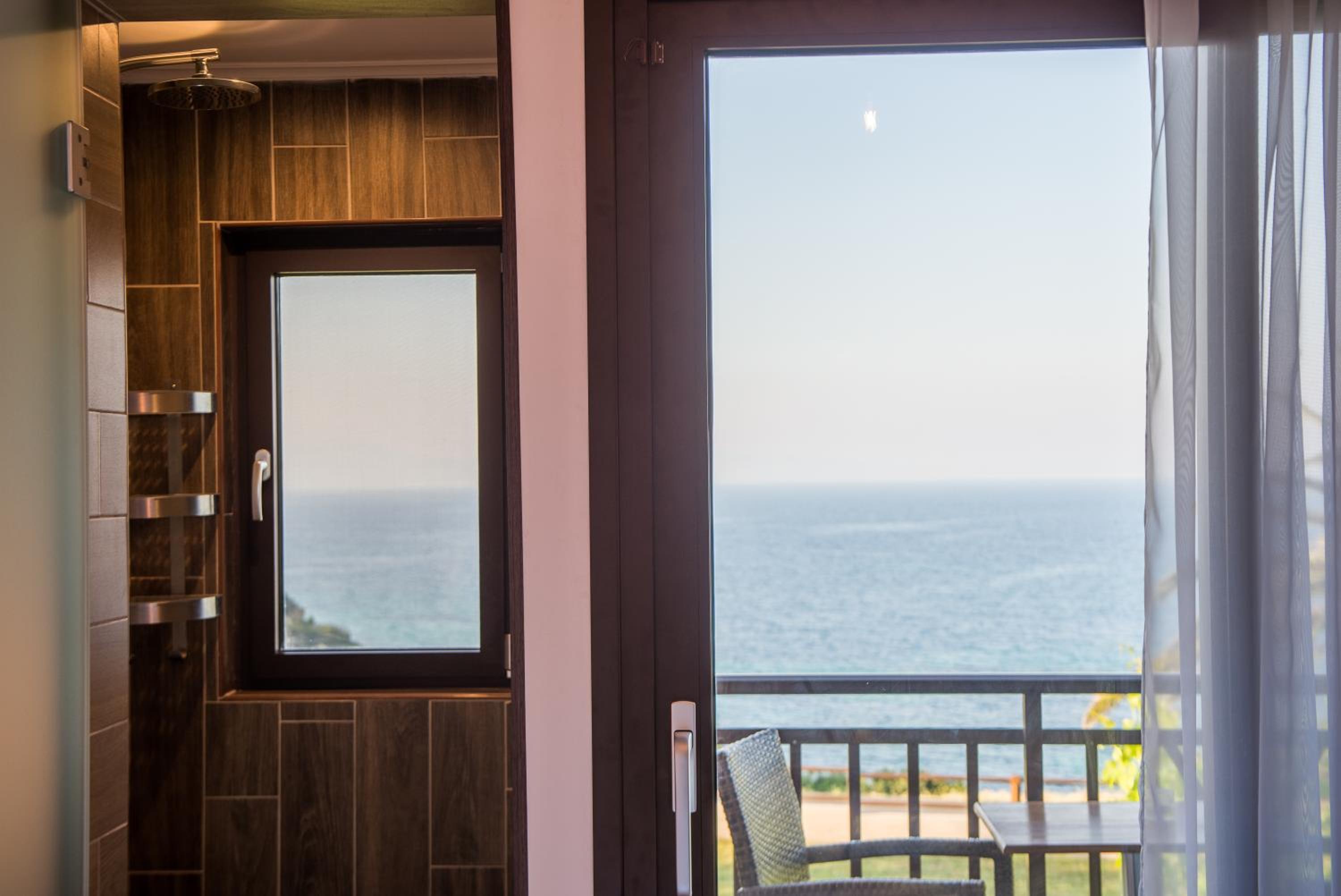 Double Room with Balcony and Sea View photo 2