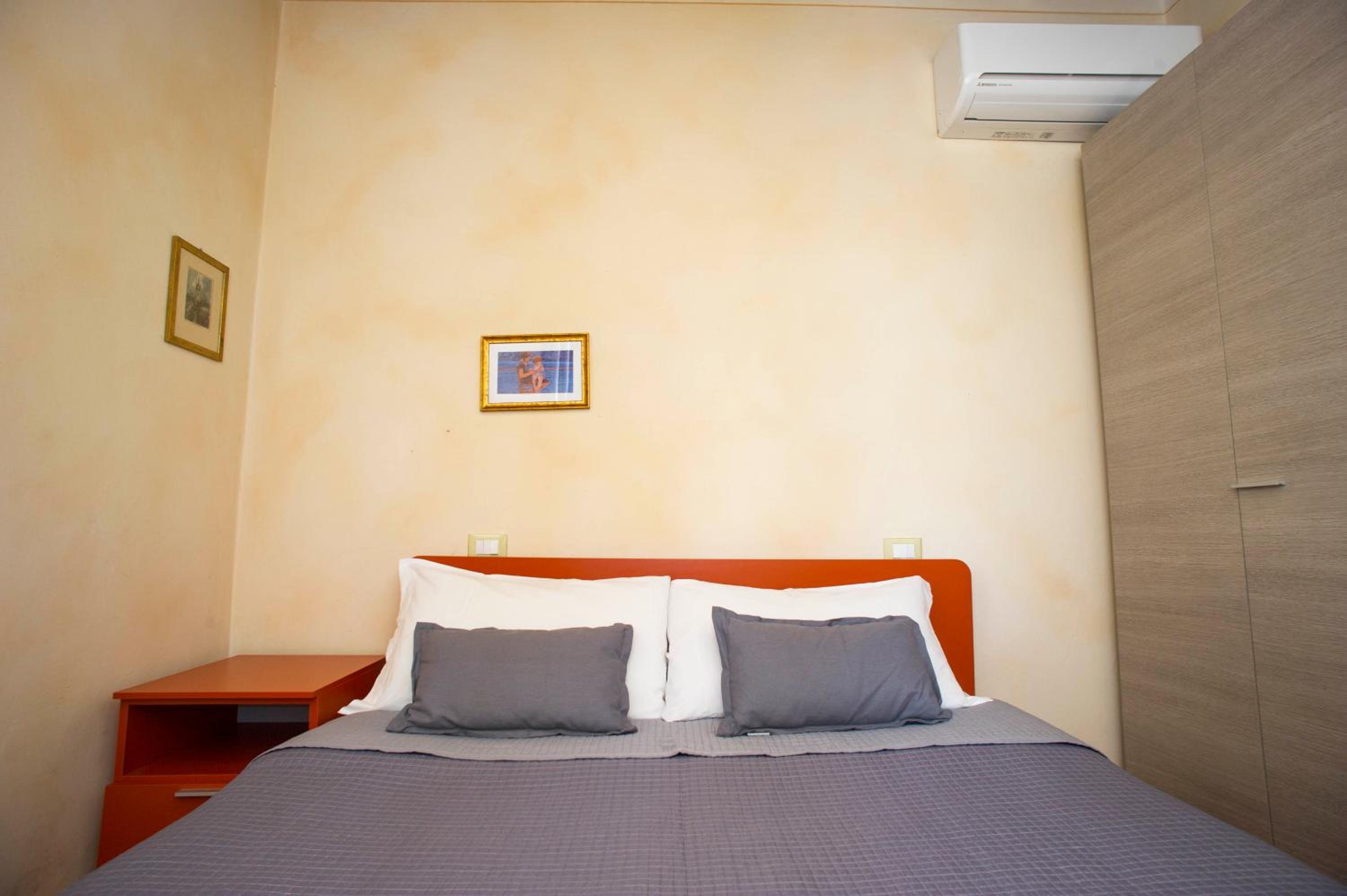 Apartment with Terrace photo 2