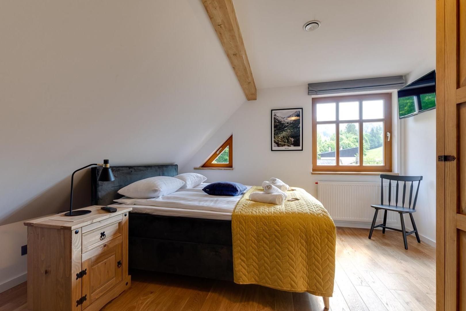 Quadruple Room with Private Bathroom photo 2