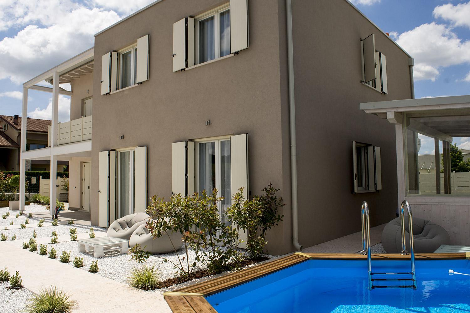 Double Room with Balcony - Photo 8