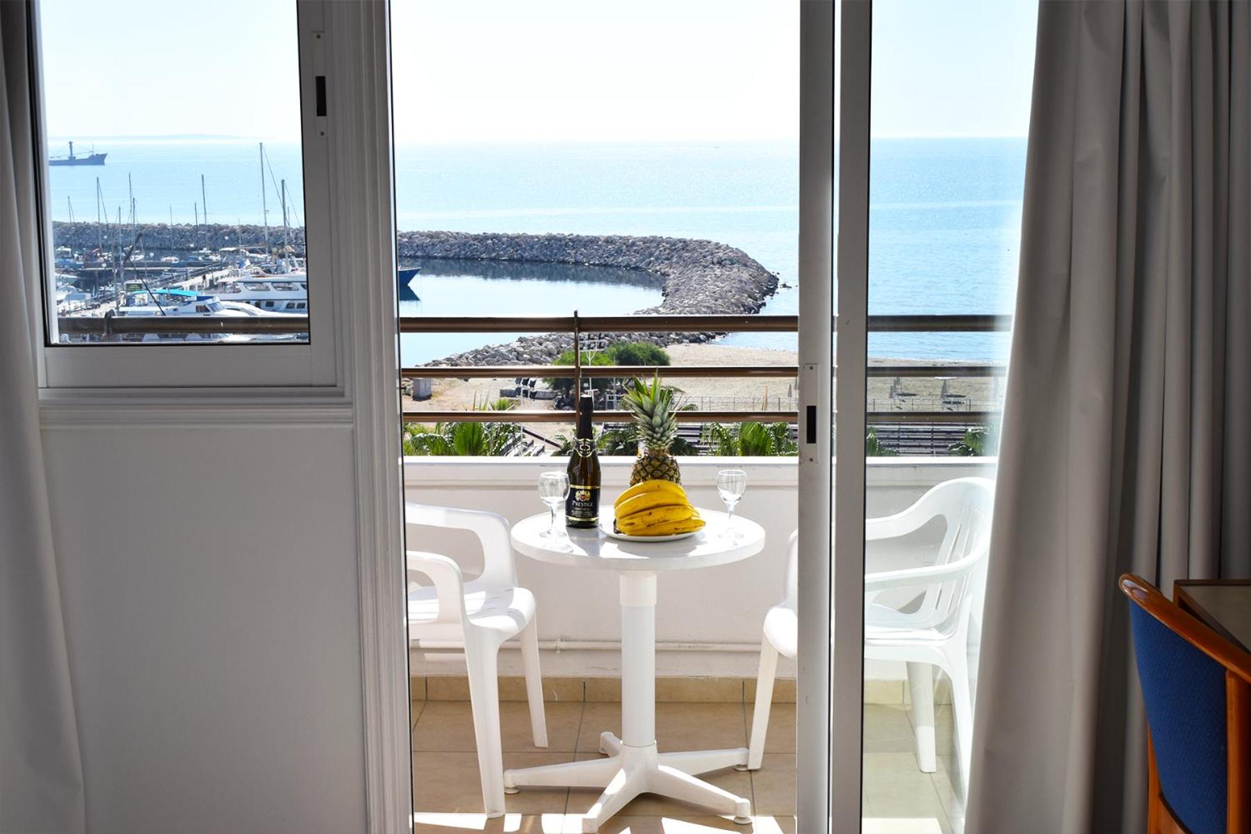 Studio with Sea View (3 Adults) photo 2