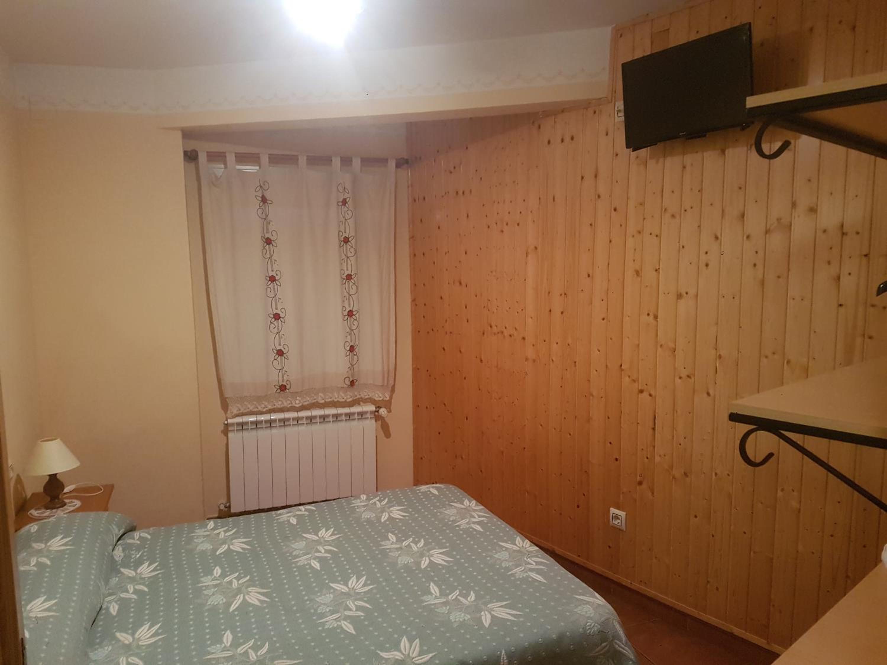 Four-Bedroom House - Photo 14