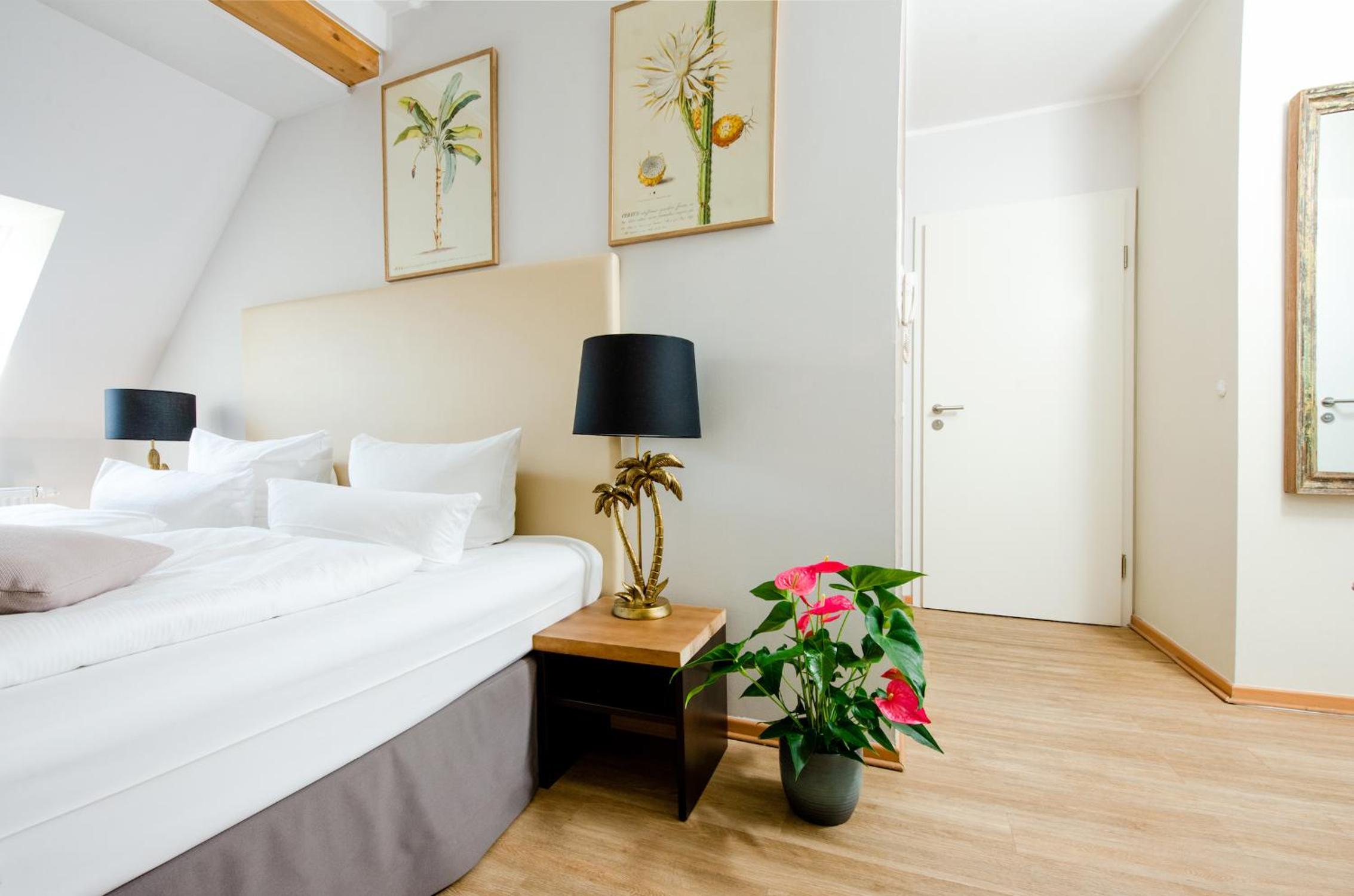 Deluxe Double Room - Photo 1