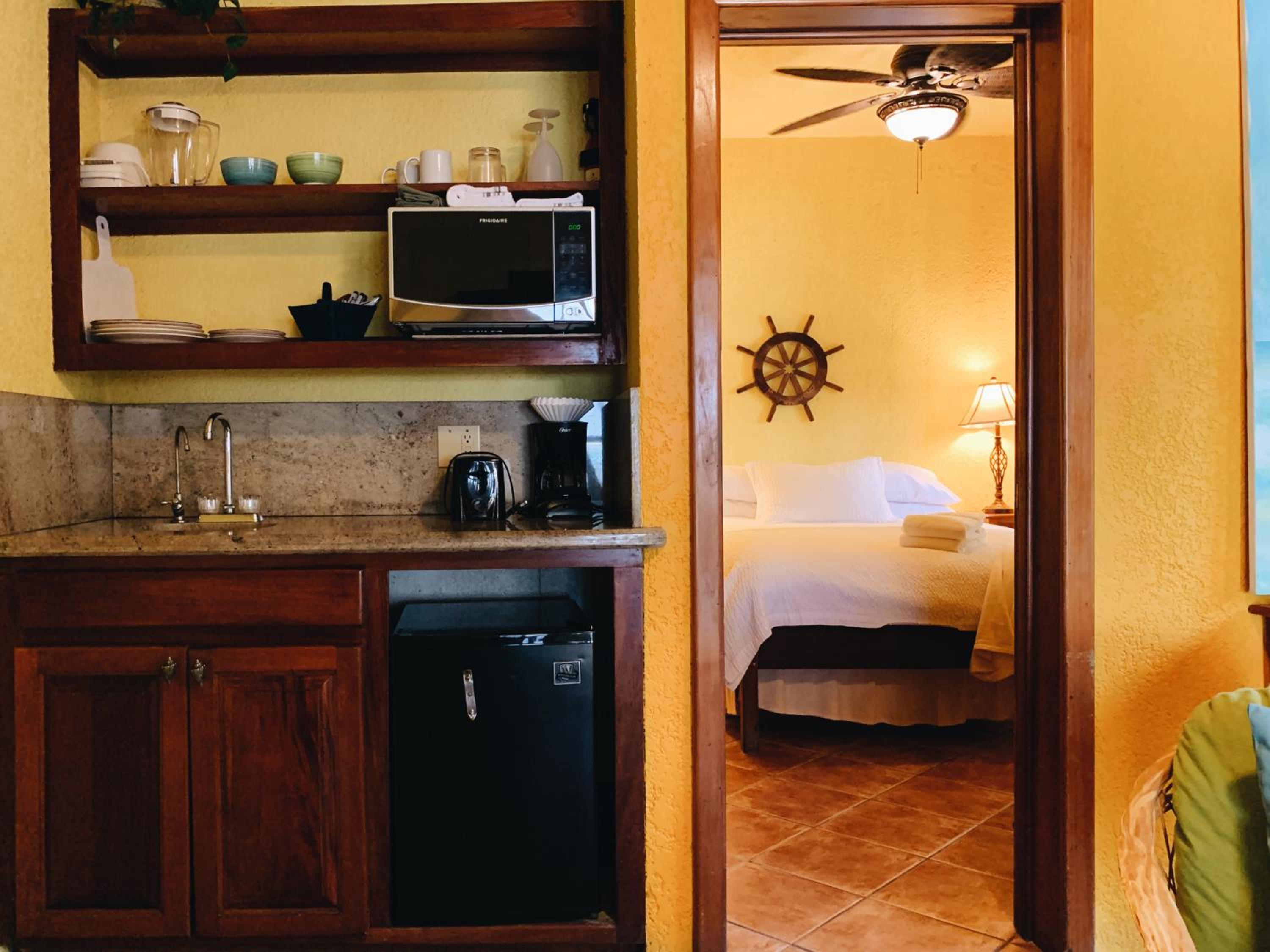 Suite with Terrace (Seaside Havens) photo 2