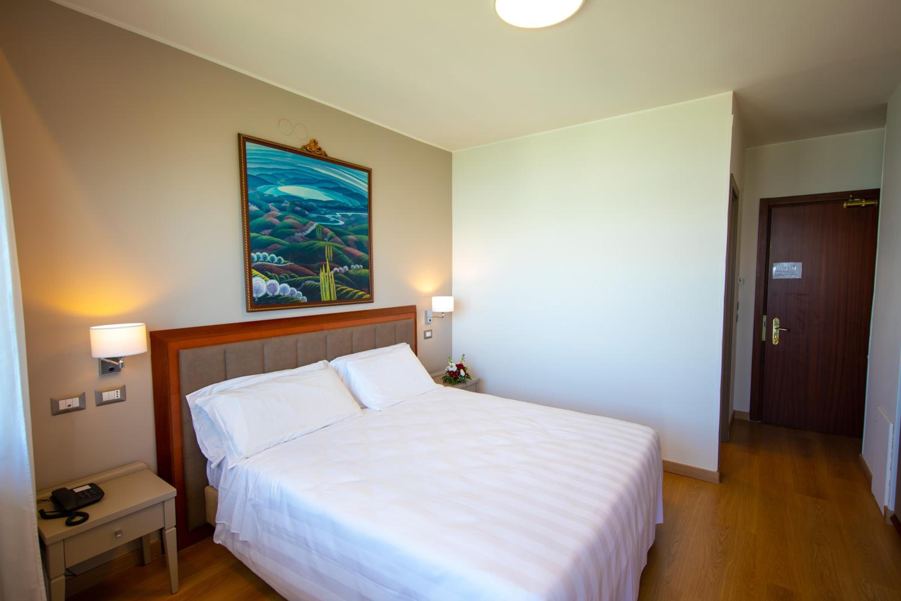 Economy Double Room - Photo 1