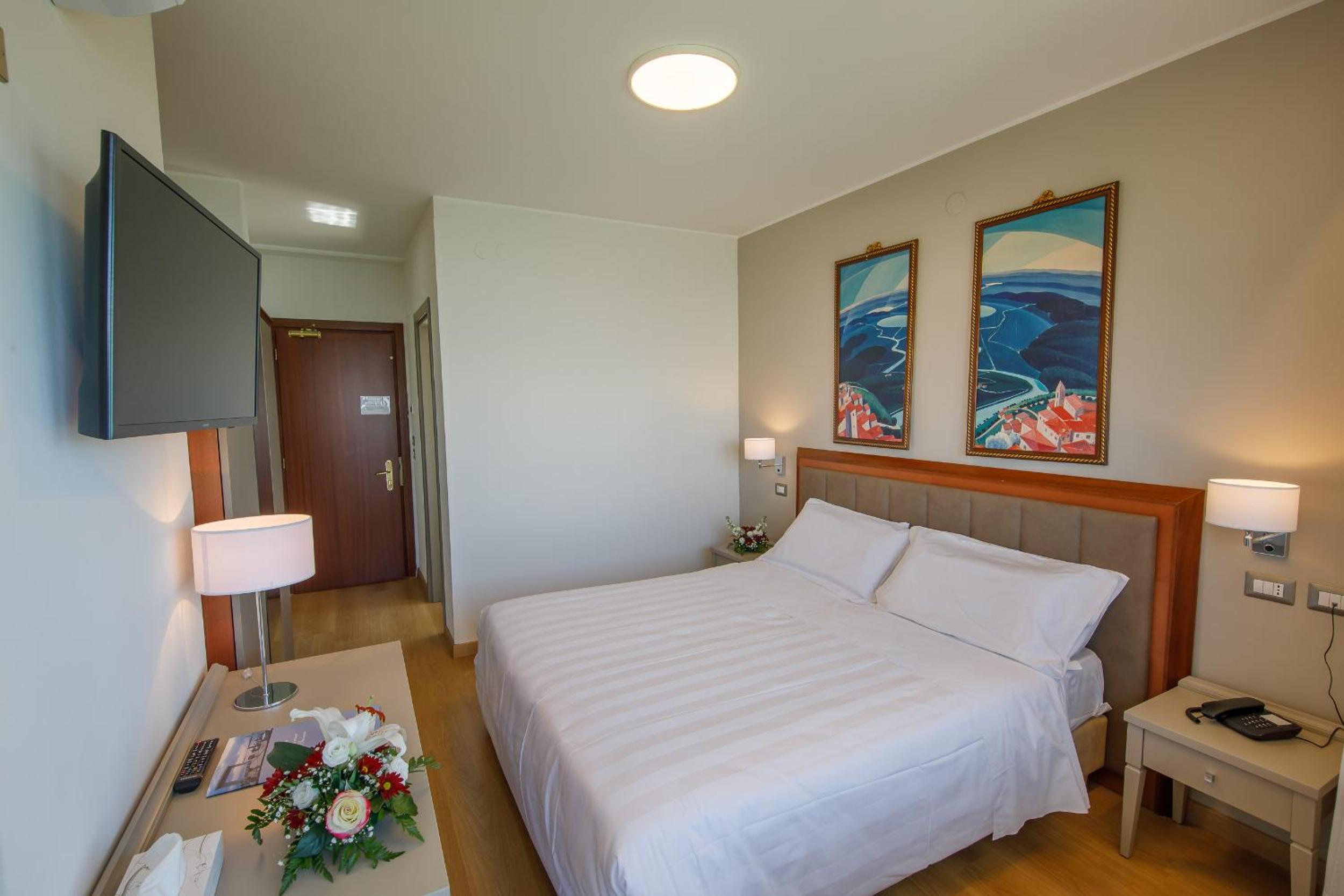 Superior Double Room - Photo 4