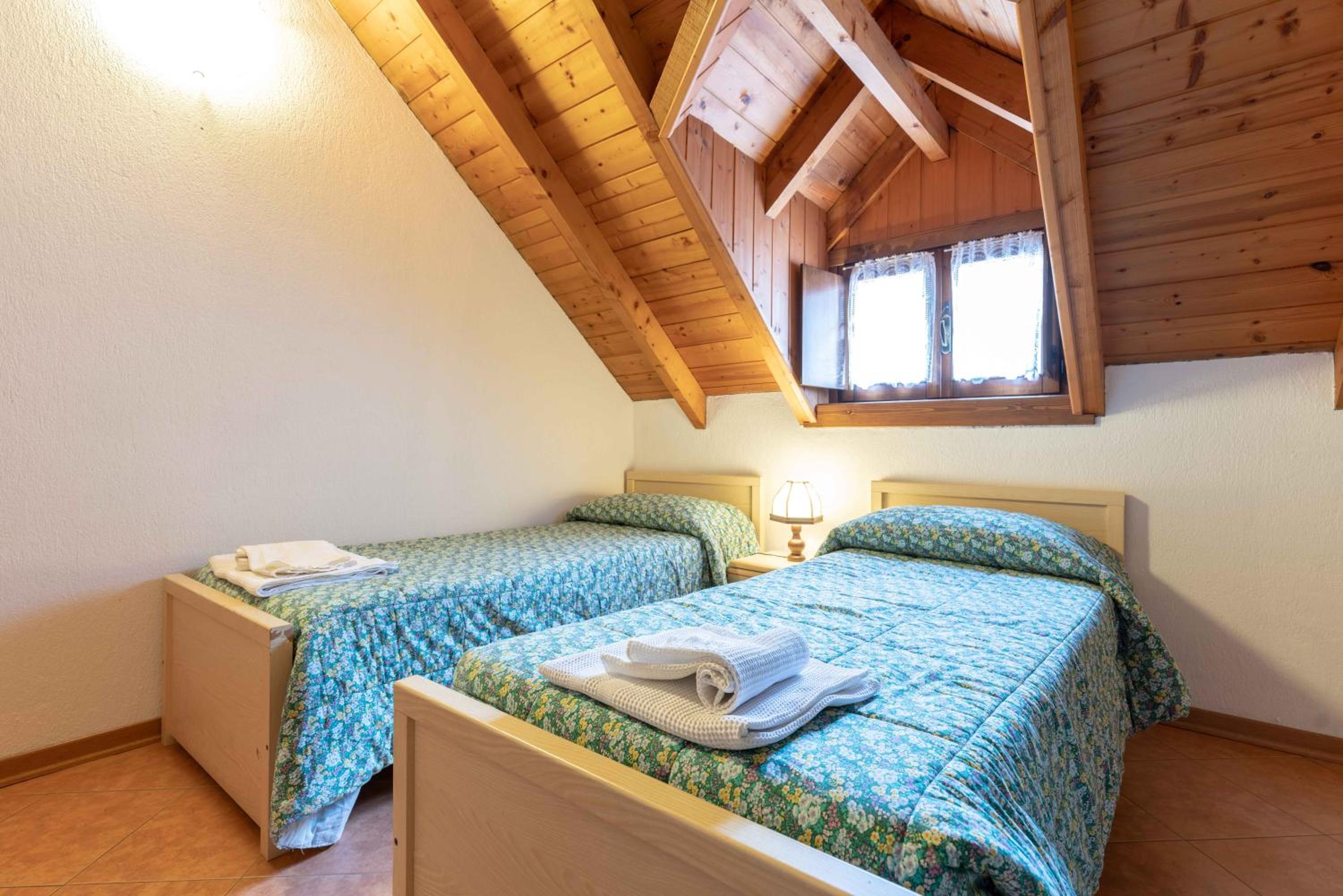 Two-Bedroom Apartment (6 Adults) photo 2