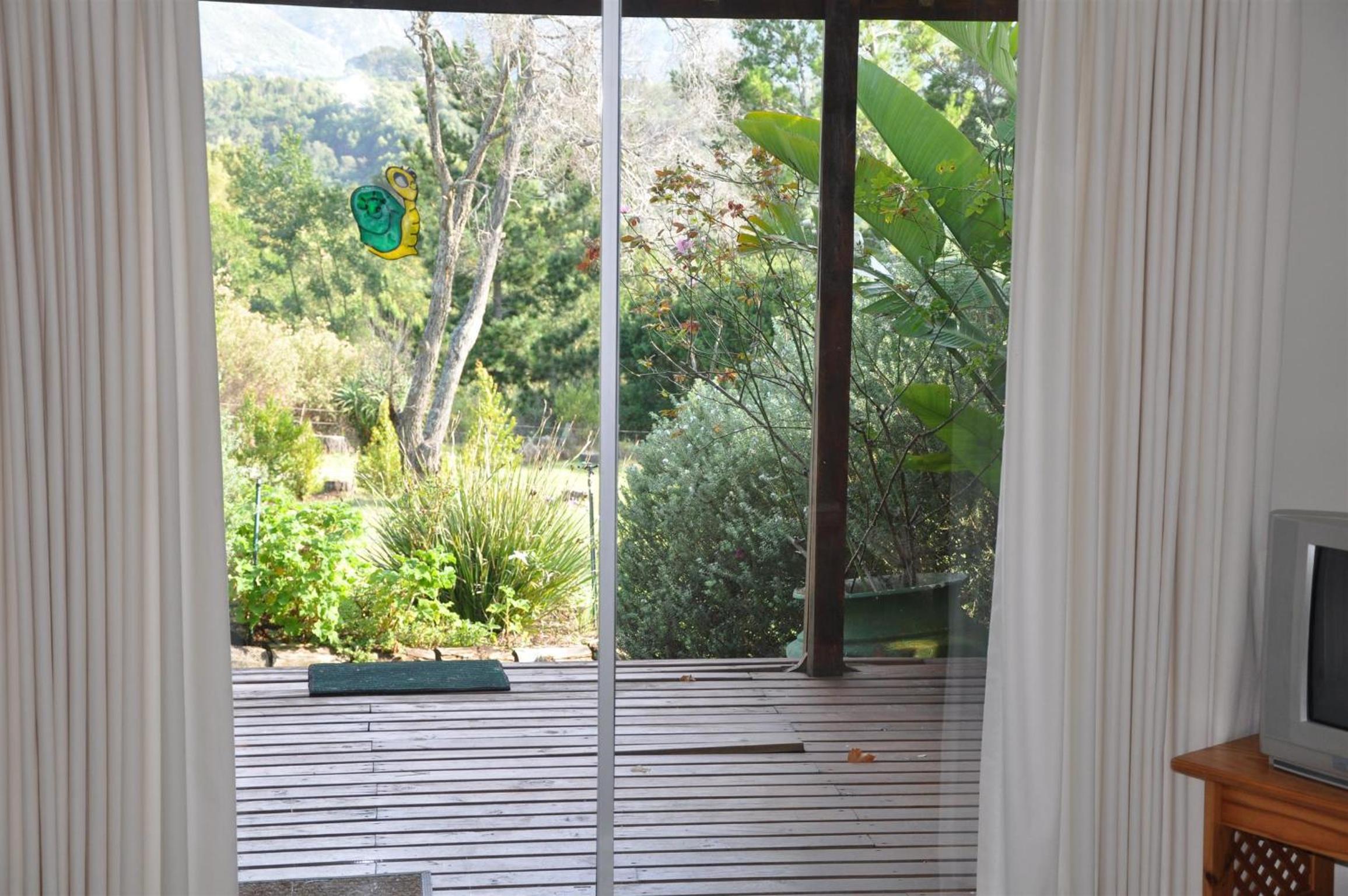 Garden Suite 1 - Photo 4