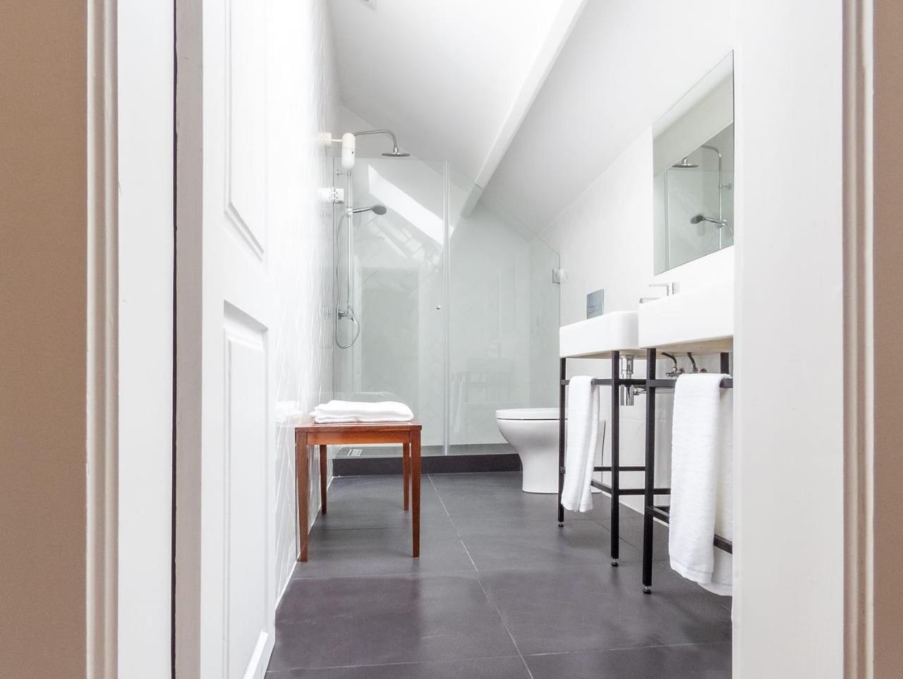 Double Room - Photo 4