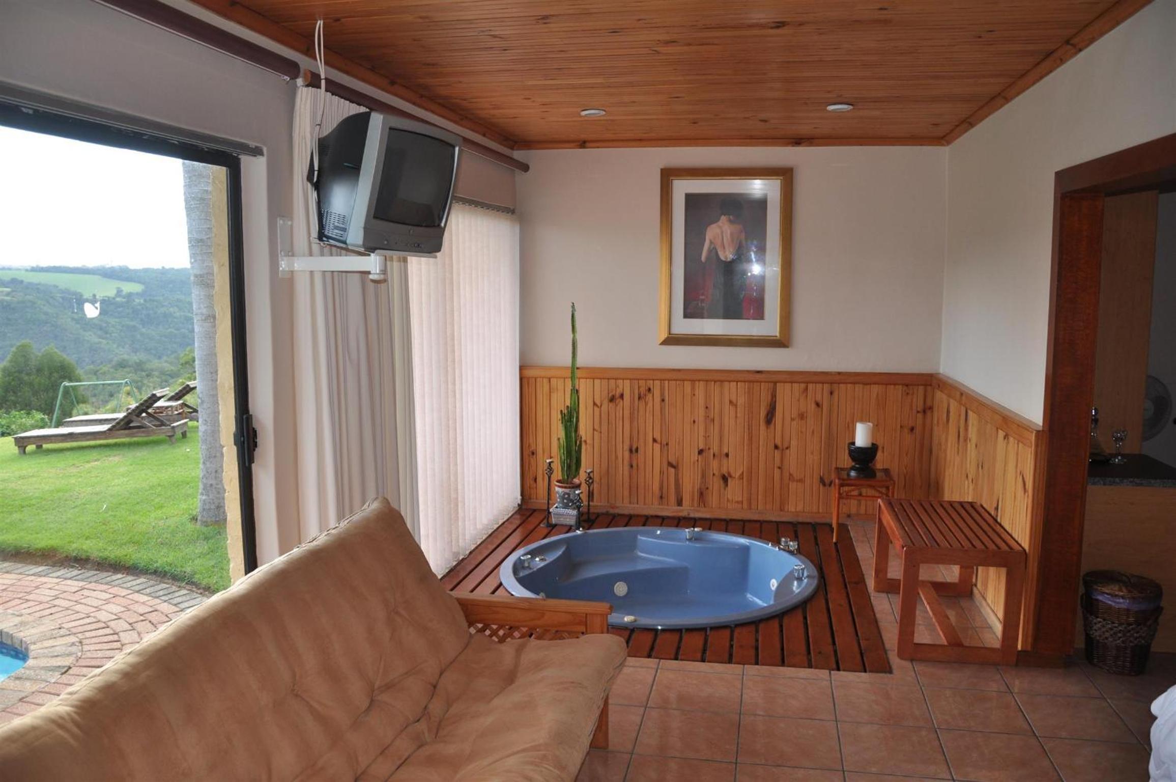 Suite with Spa Bath - Photo 8