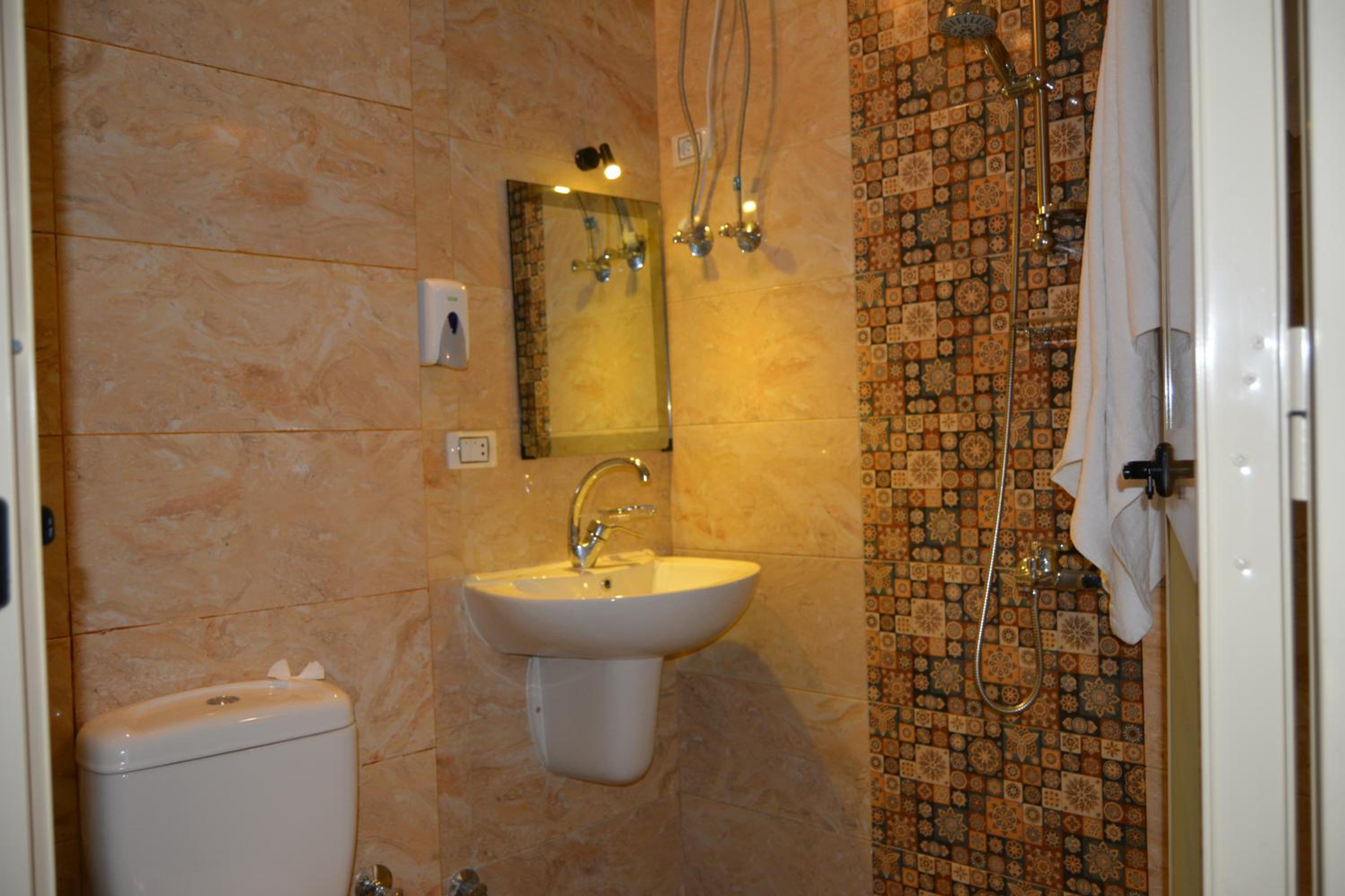 Deluxe Triple Room photo 1