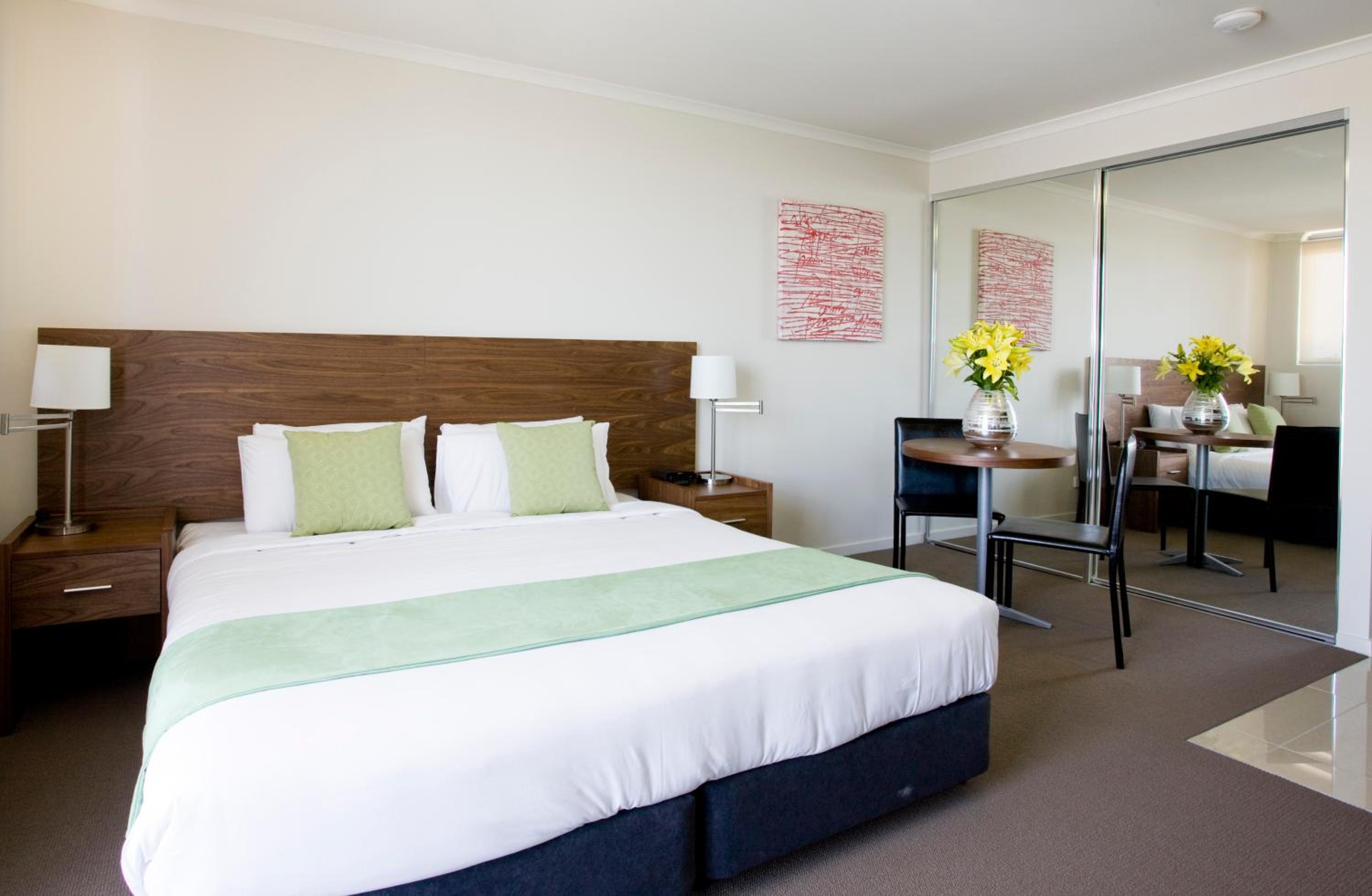 One-Bedroom Apartment - Photo 16