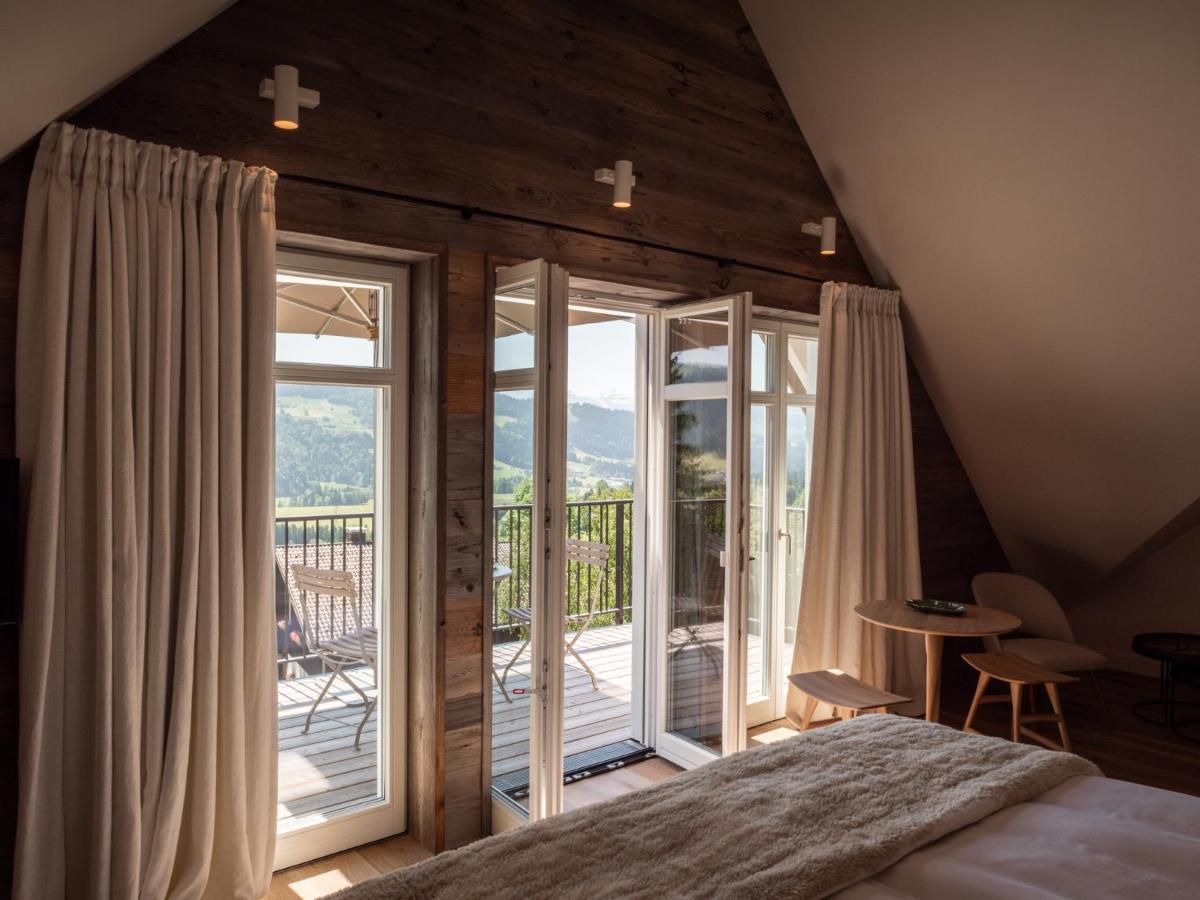 Junior Suite with Balcony photo 2