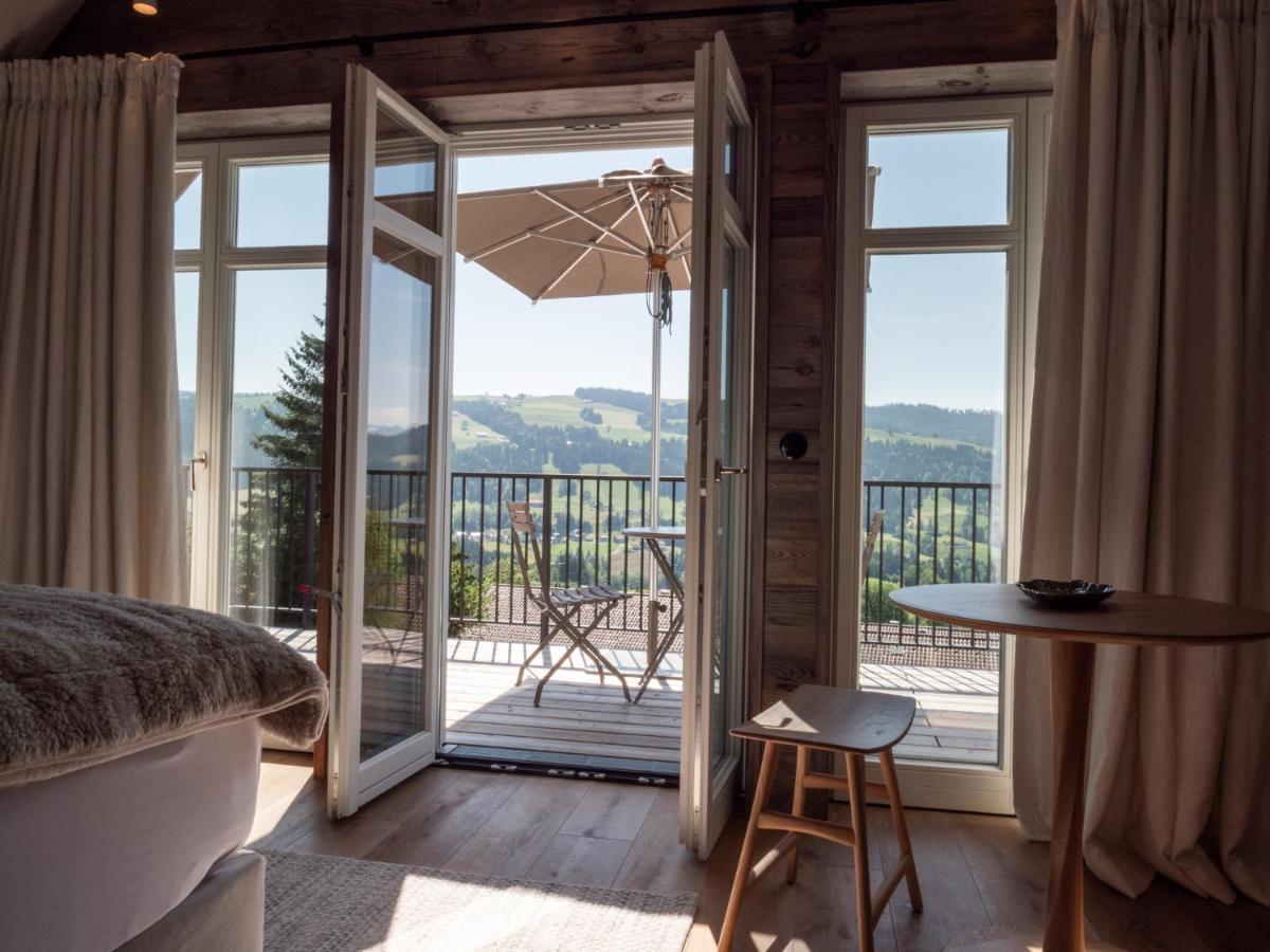 Junior Suite with Balcony photo 3