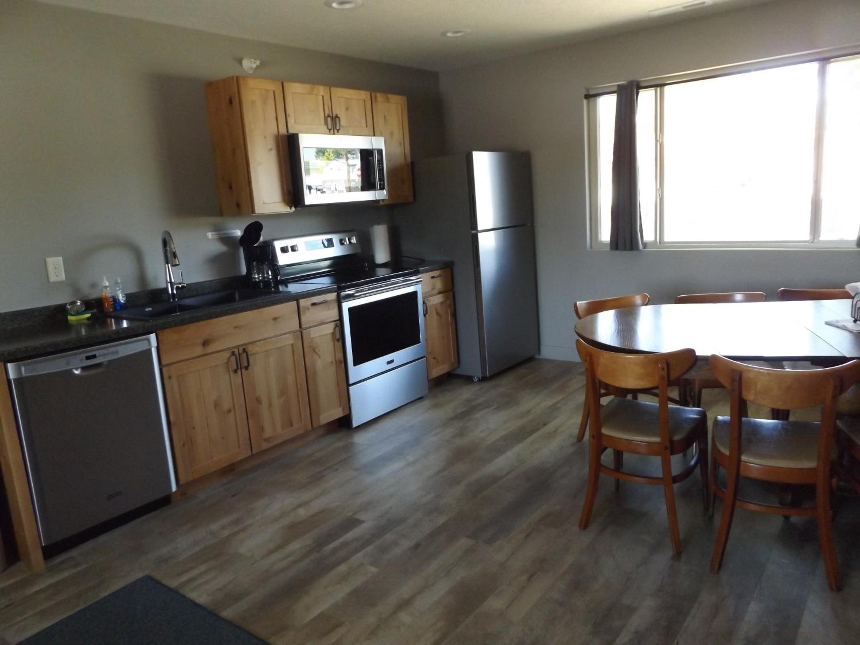 Deluxe Family Suite photo 2