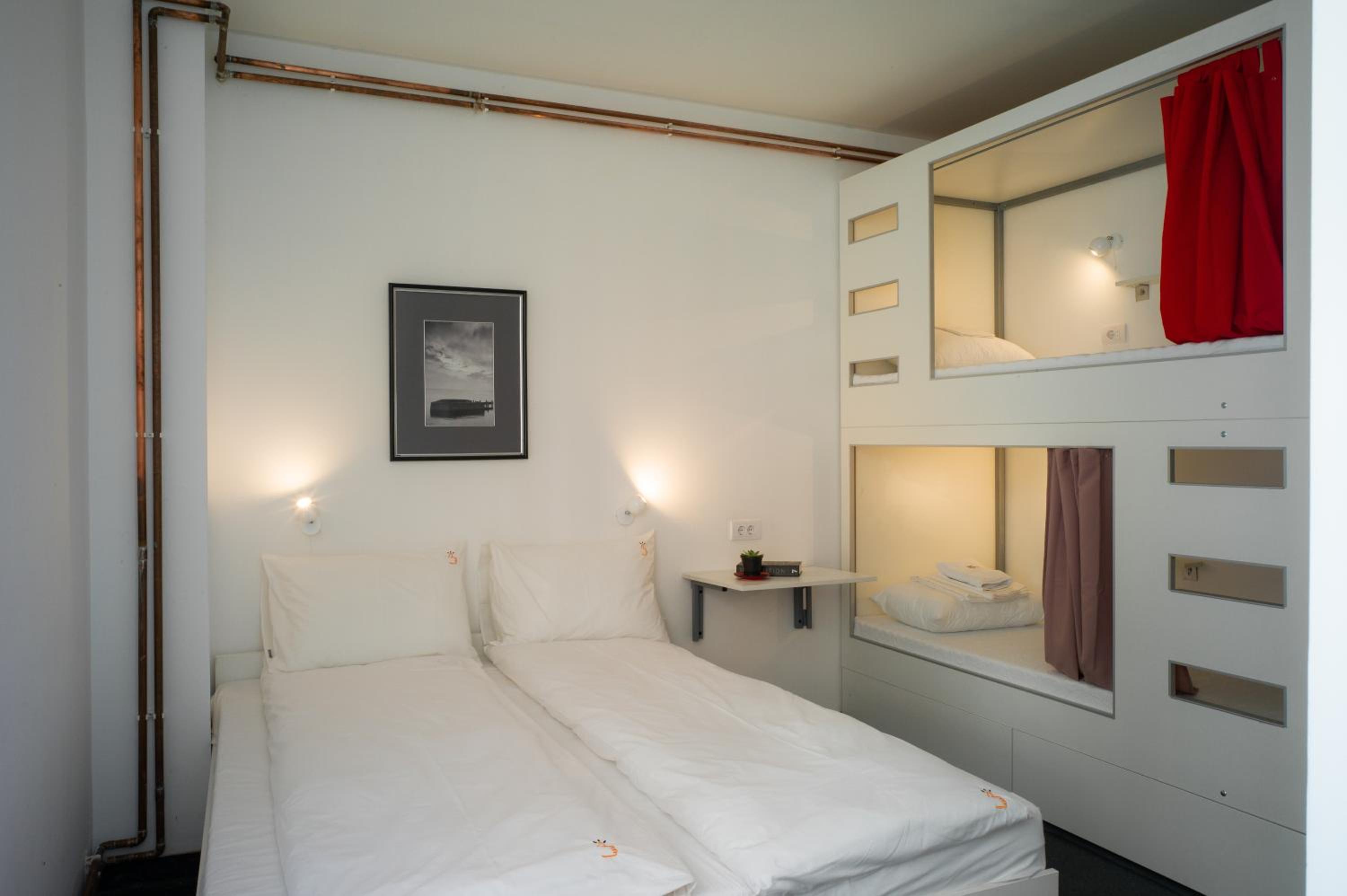 Family Room with Private Bathroom - Photo 1