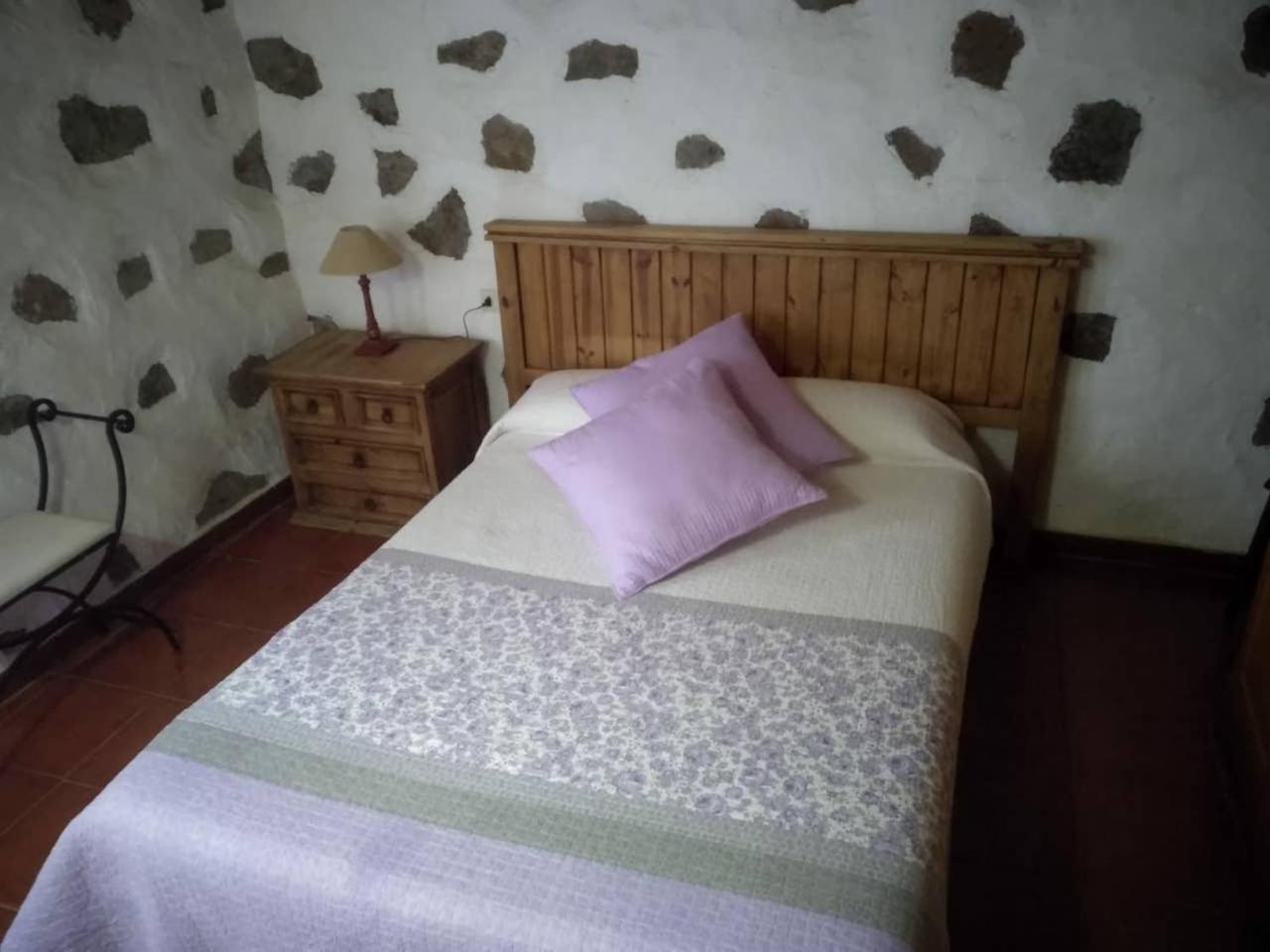Two-Bedroom House - Photo 11