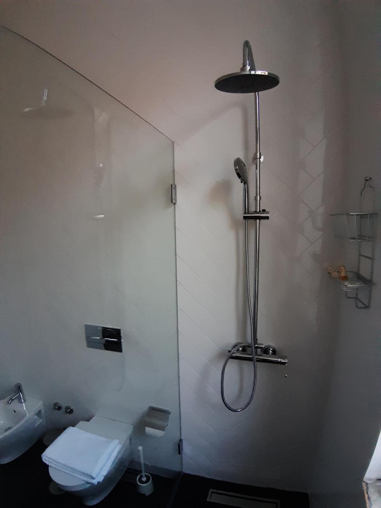 Double Room - Photo 3