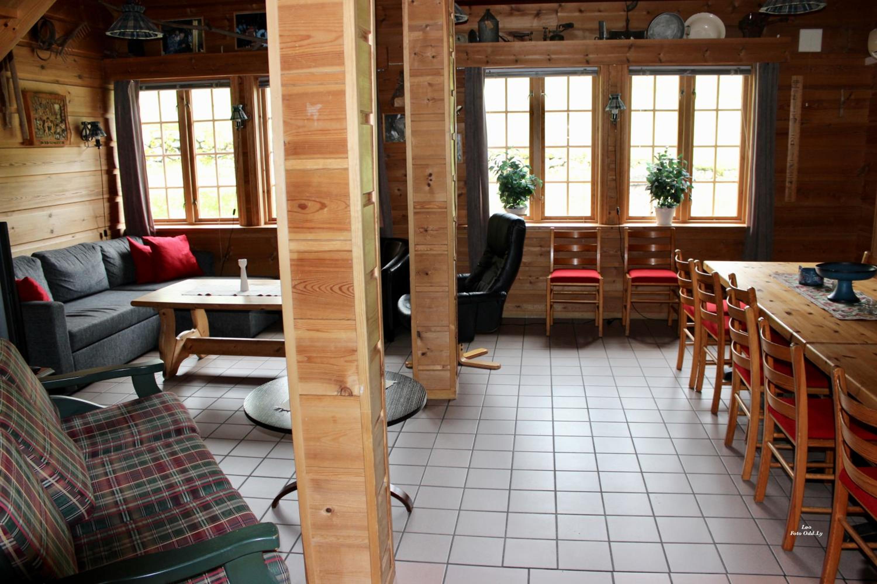 Four-Bedroom House photo 2