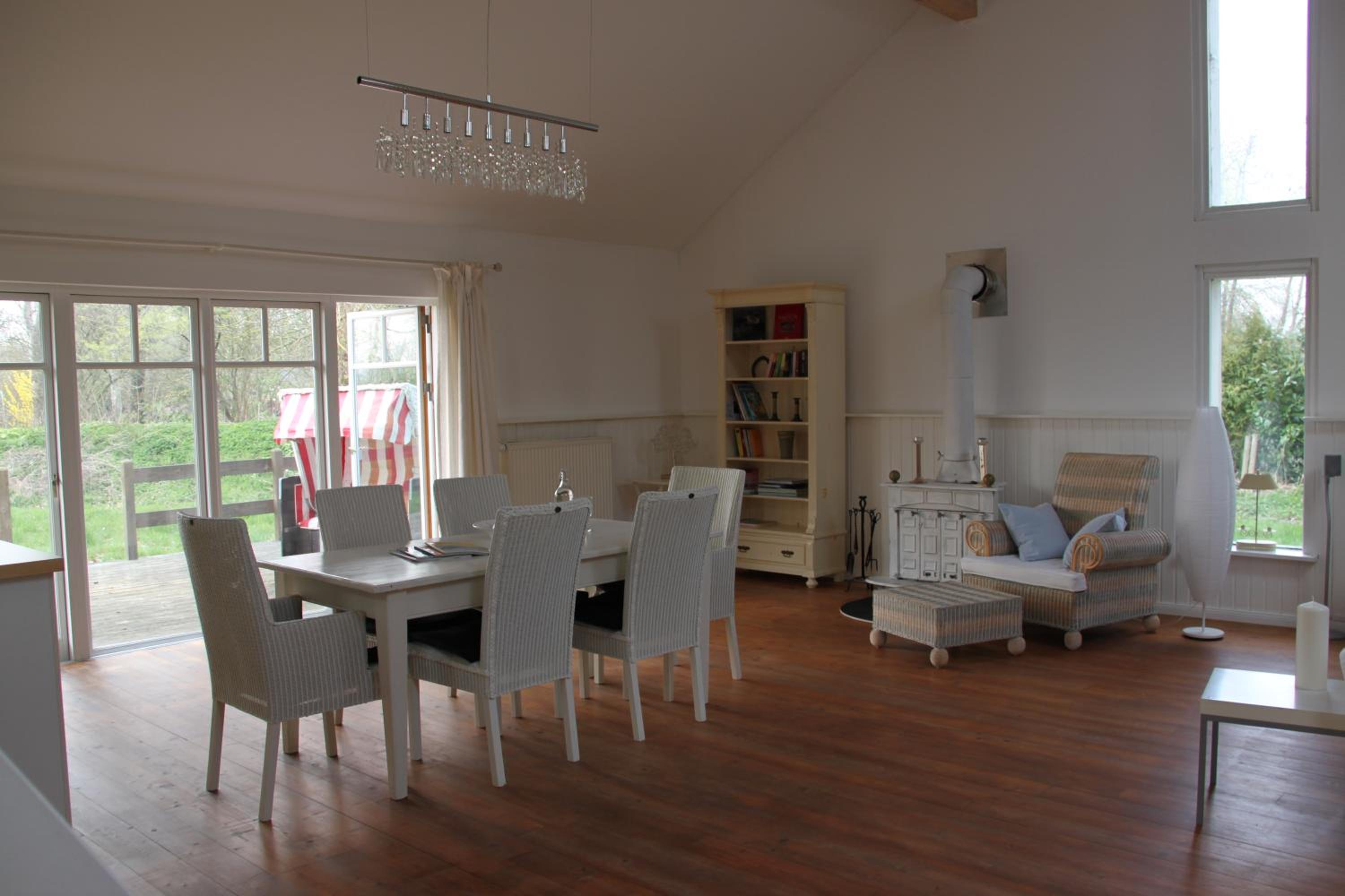 Superior Bungalow photo 2