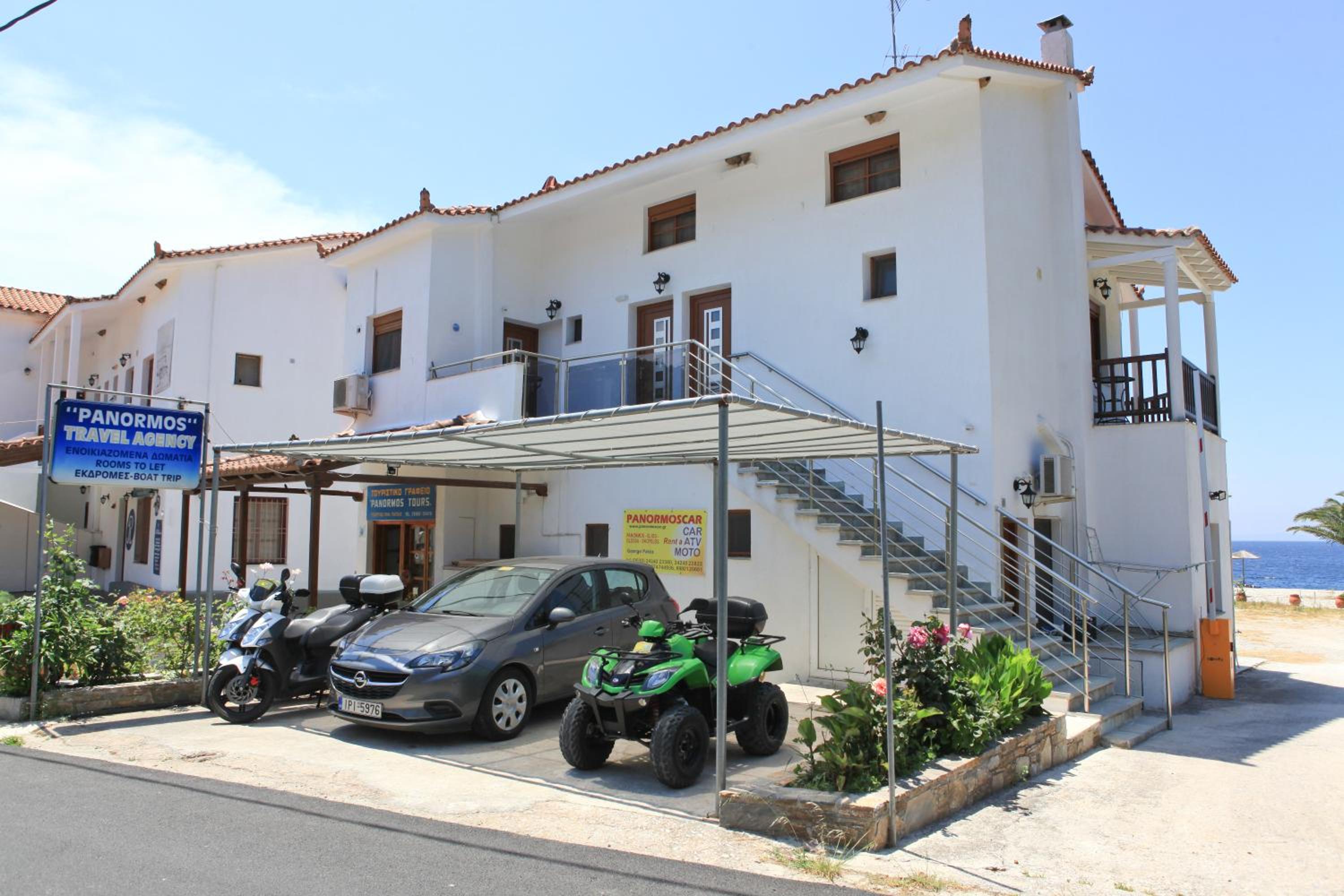 Apartment - Split Level photo 2