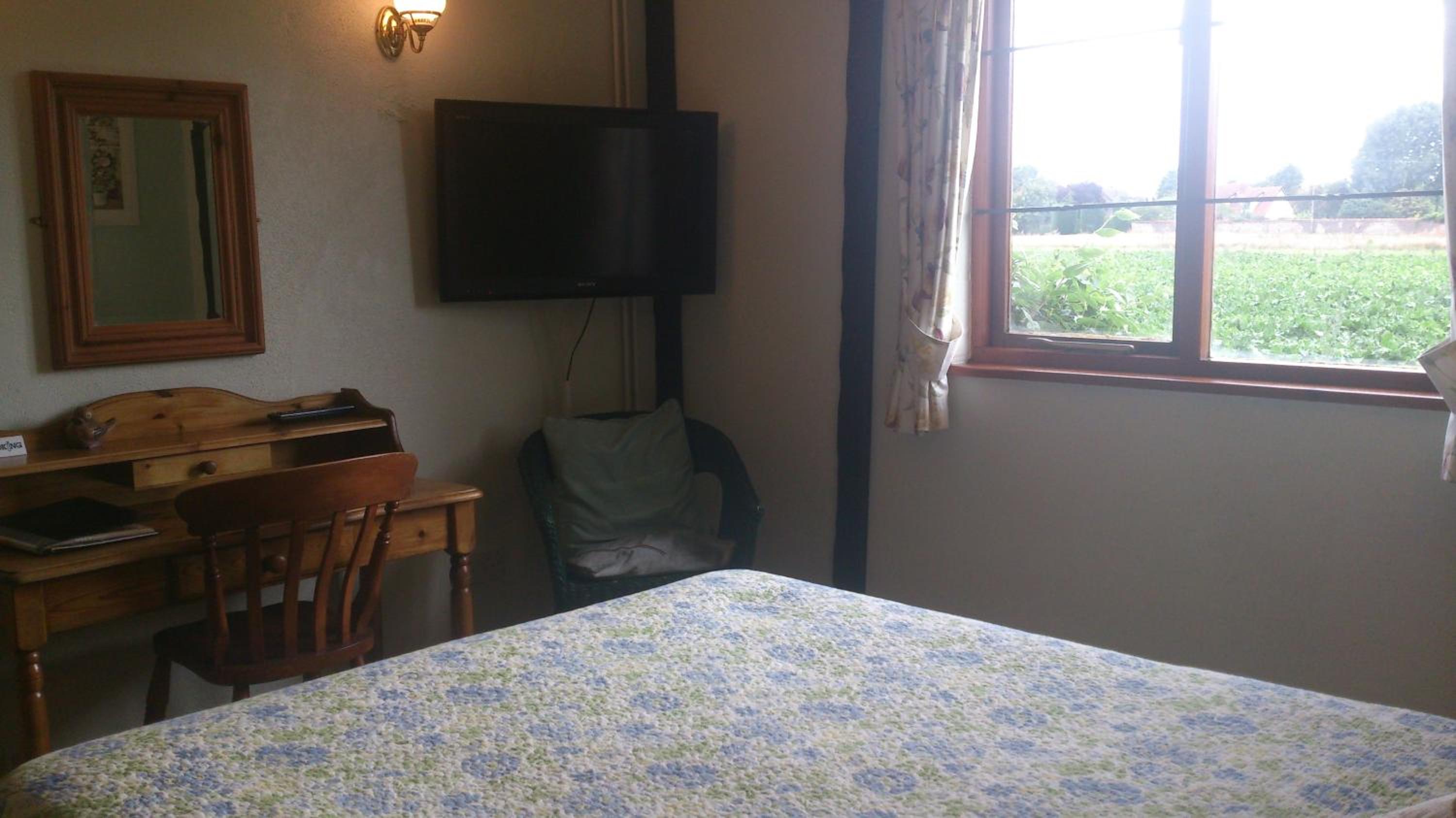 Double Room - Photo 3