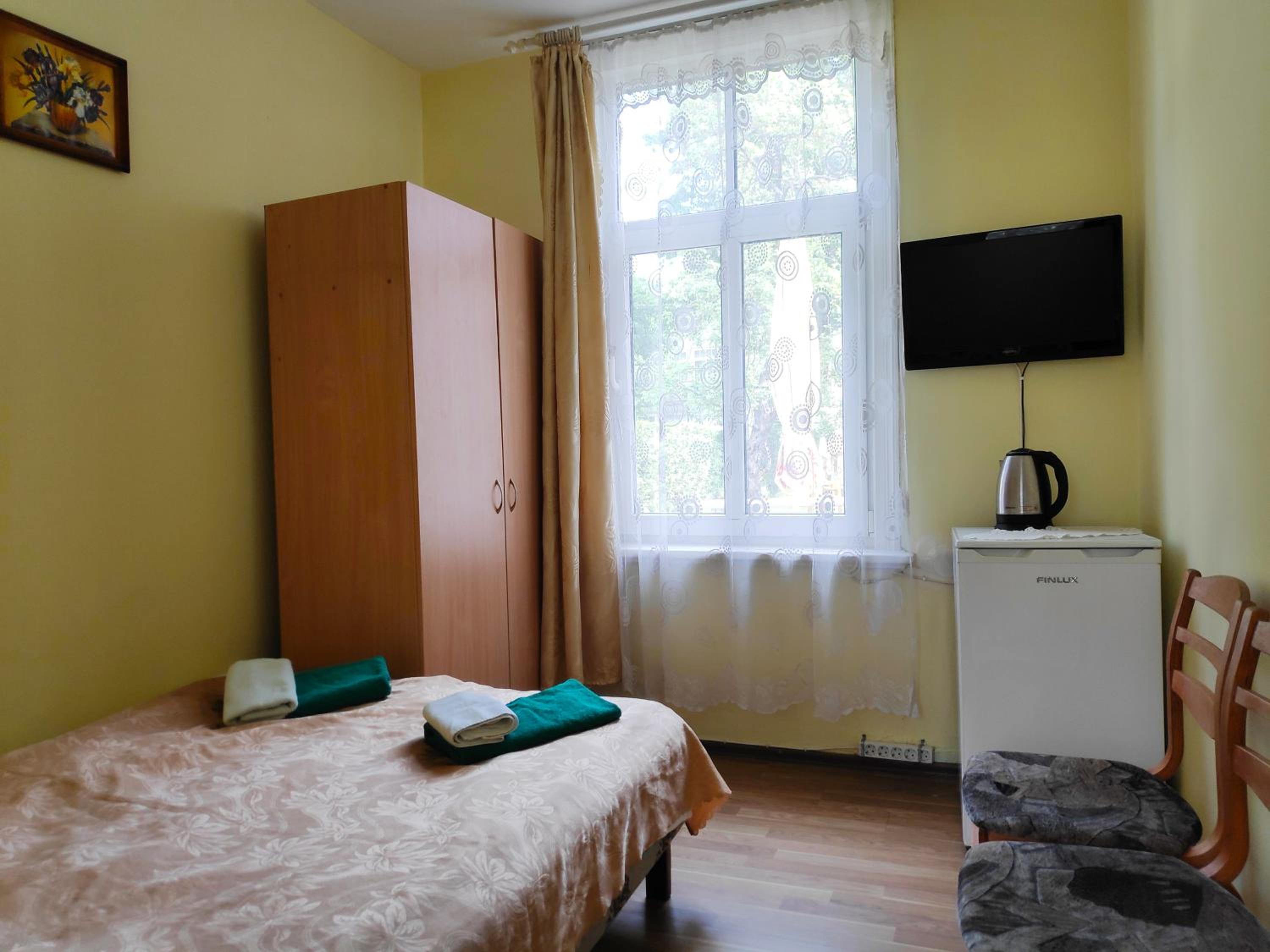 Two bedroom Quadruple - Photo 2