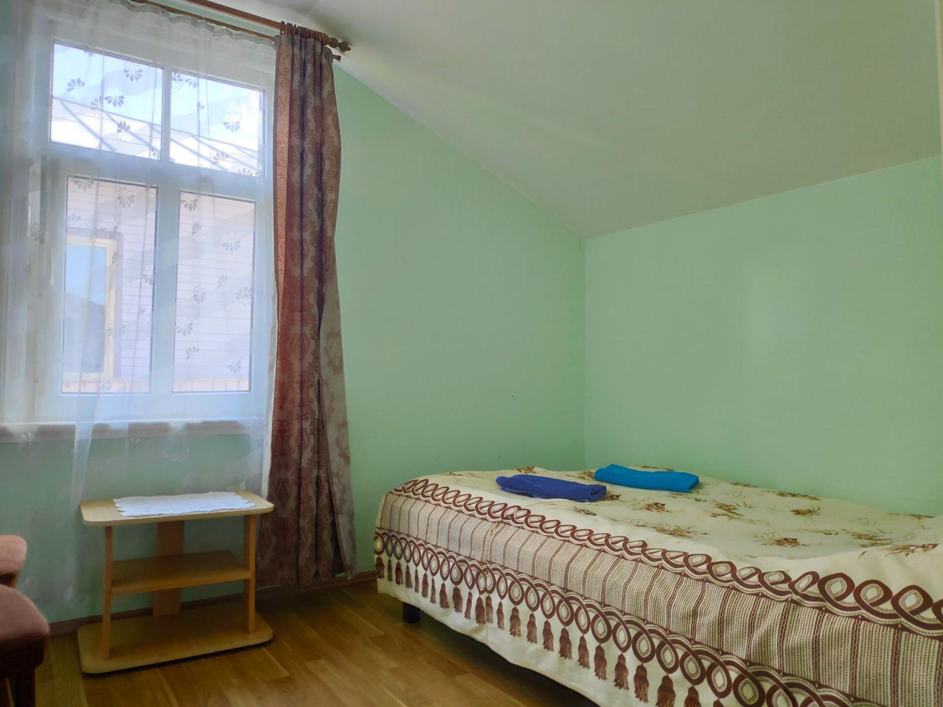 Four-Bedroom Mansard  - Photo 9