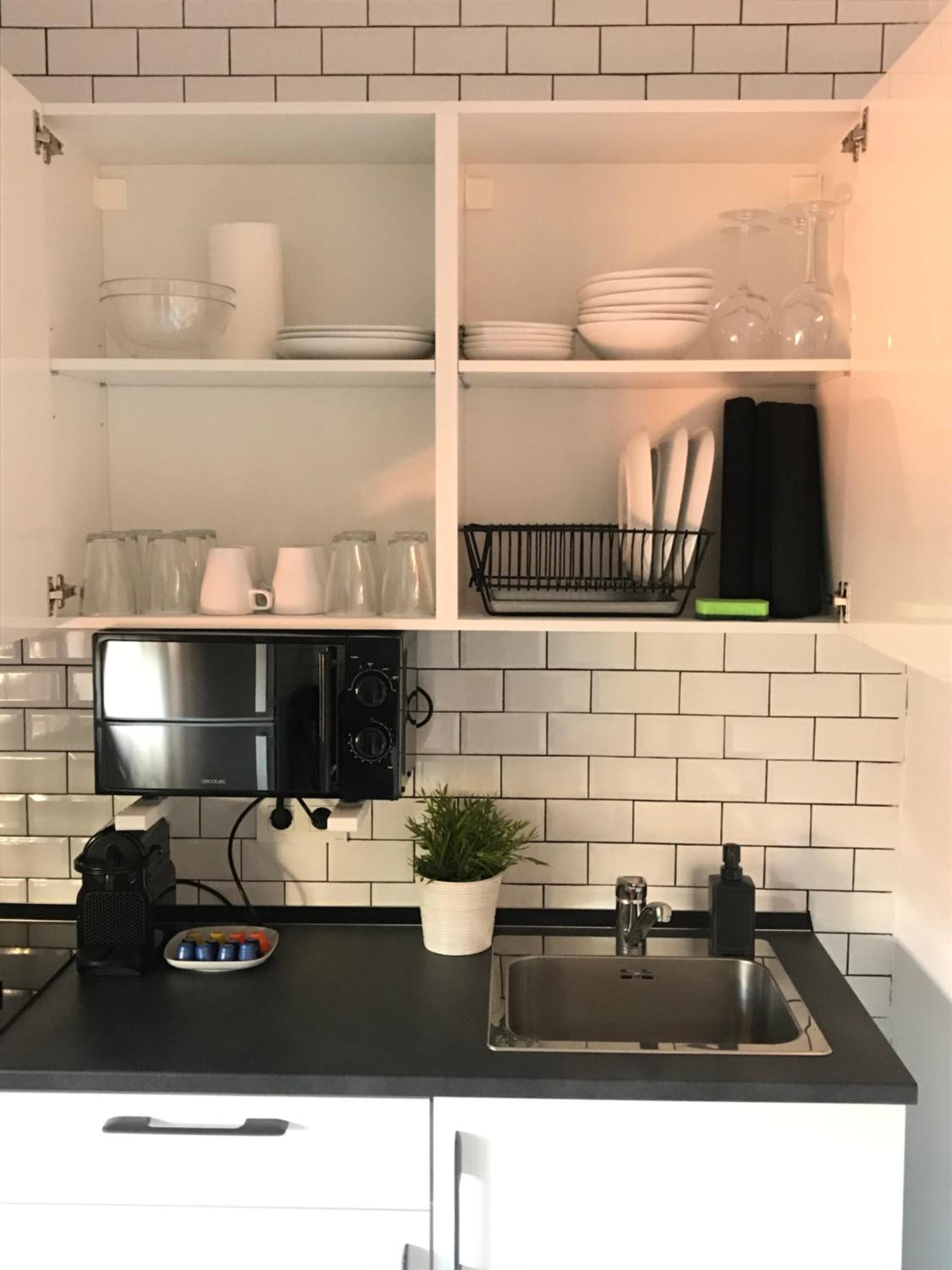 One-Bedroom Apartment - Photo 4
