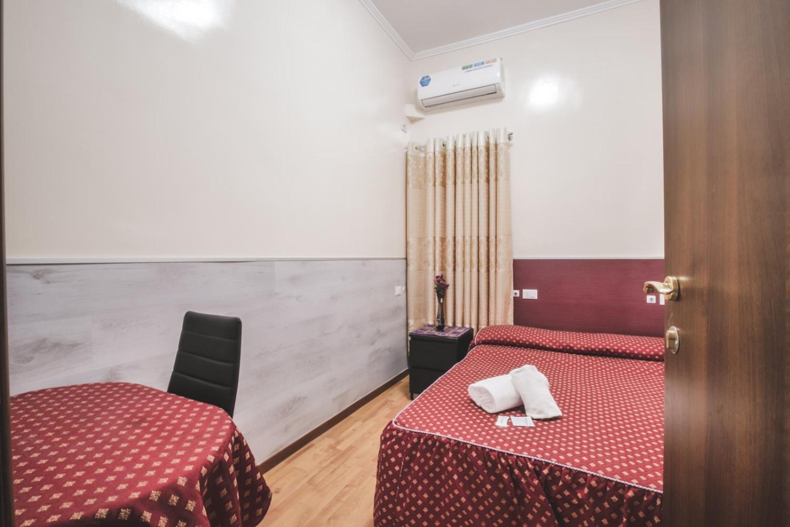 Single Room with Shared Bathroom